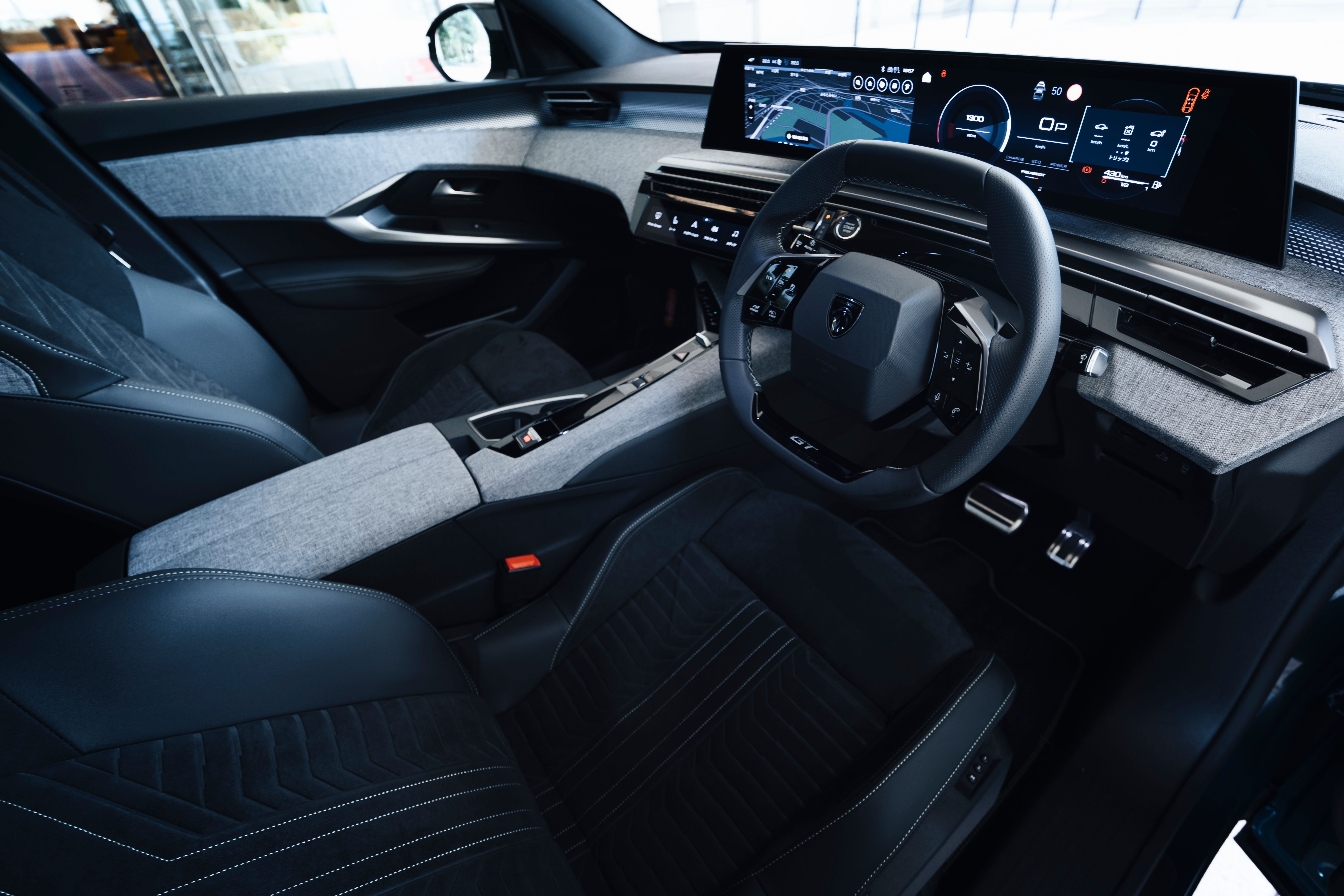 次世代フラッグシップモデルにふさわしいSUV 新型プジョー「3008GT