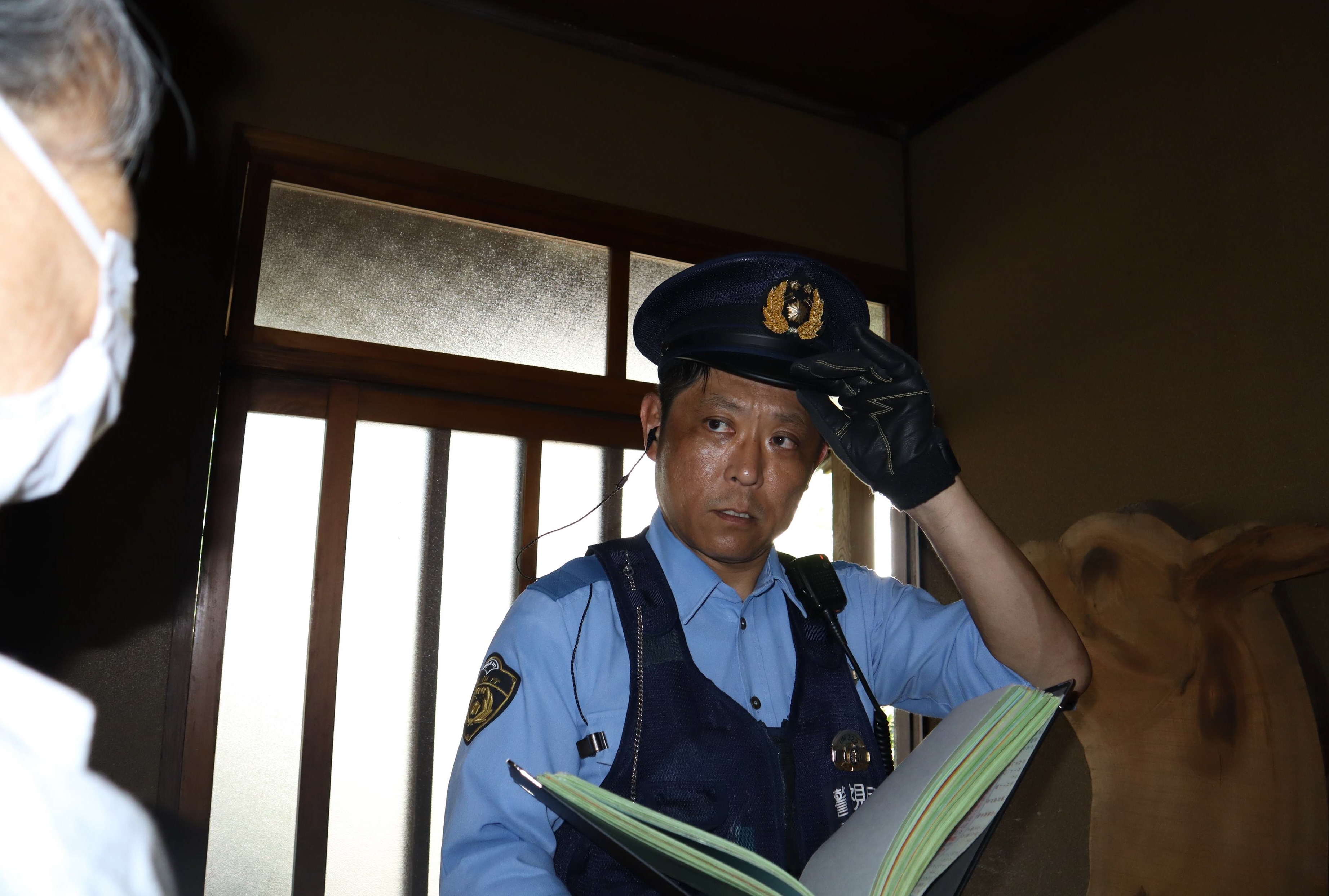 風俗 バイト 女性 警官