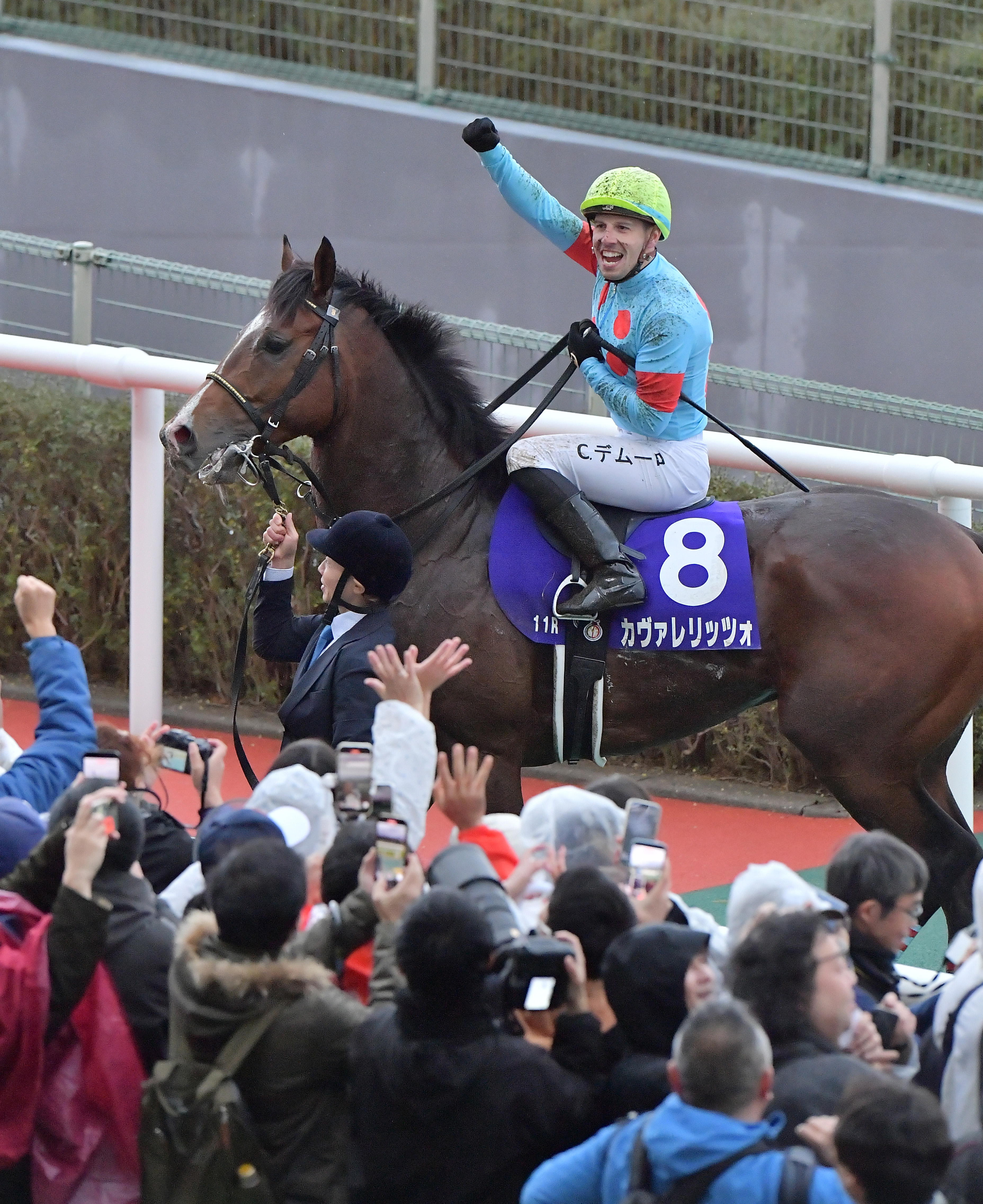 朝日杯FS】2番人気カヴァレリッツォ、ゴール前差し切り2歳マイル王襲名
