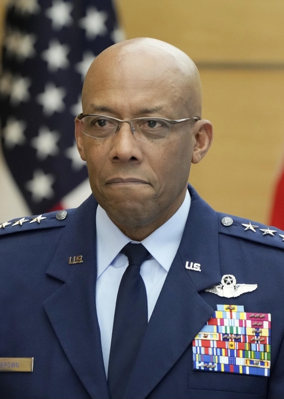 米軍制服組トップを解任 トランプ氏、人事刷新を断行 - 産経ニュース