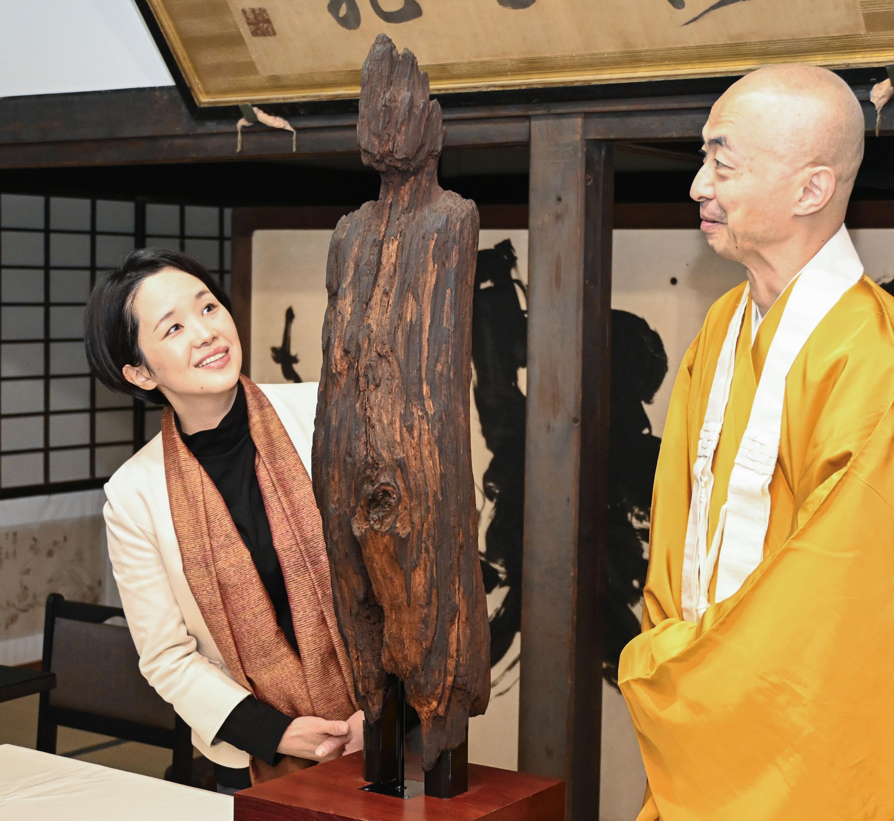 平安時代に焼損の仏像、3D技術で修復 奈良の當麻寺中之坊で公開 - 産経