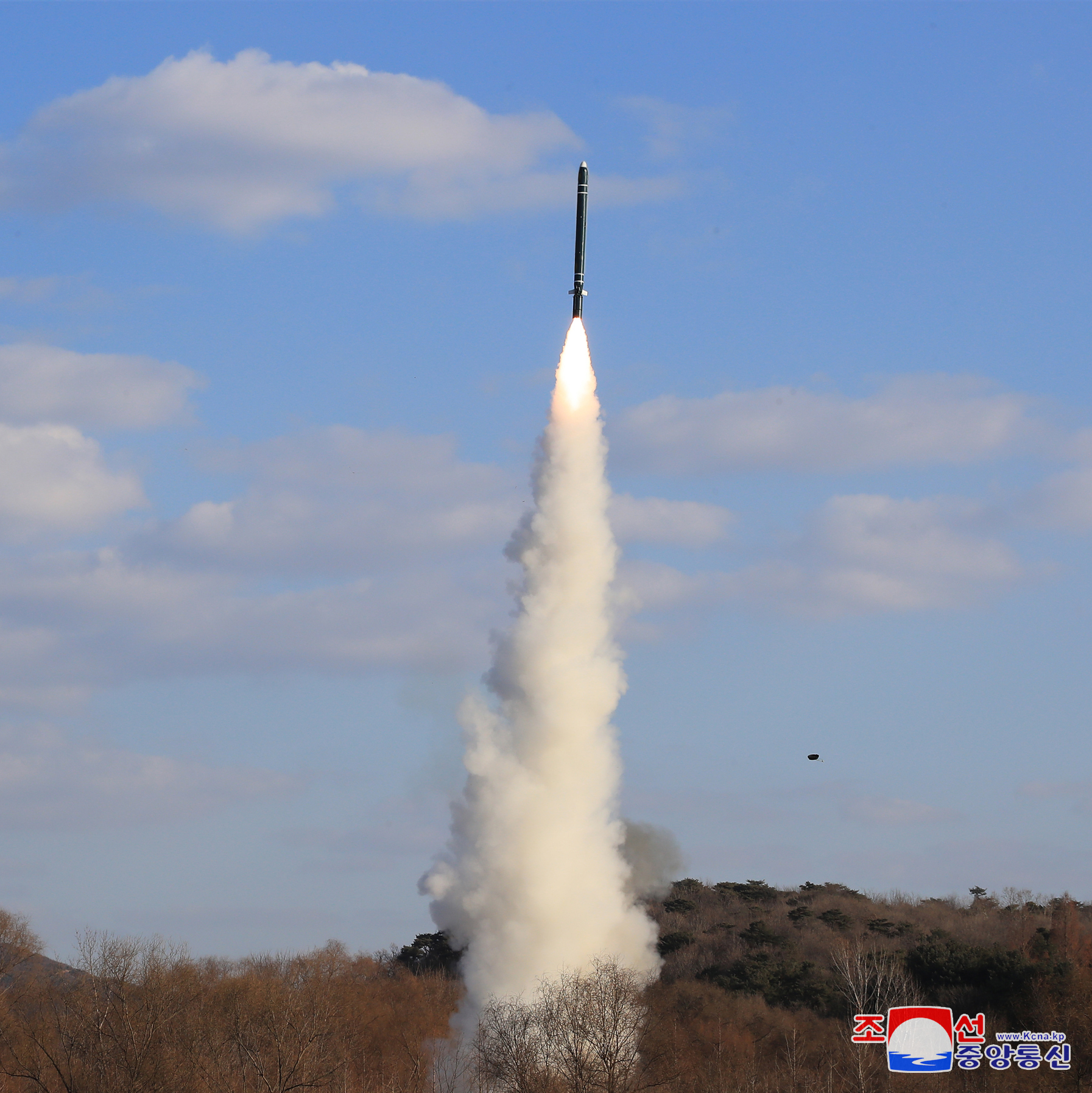 北朝鮮　ミサイル 北朝鮮が発射の巡航ミサイル、海上から改良型発射の可能性も 韓国軍「事前に捕捉」 - 産経ニュース