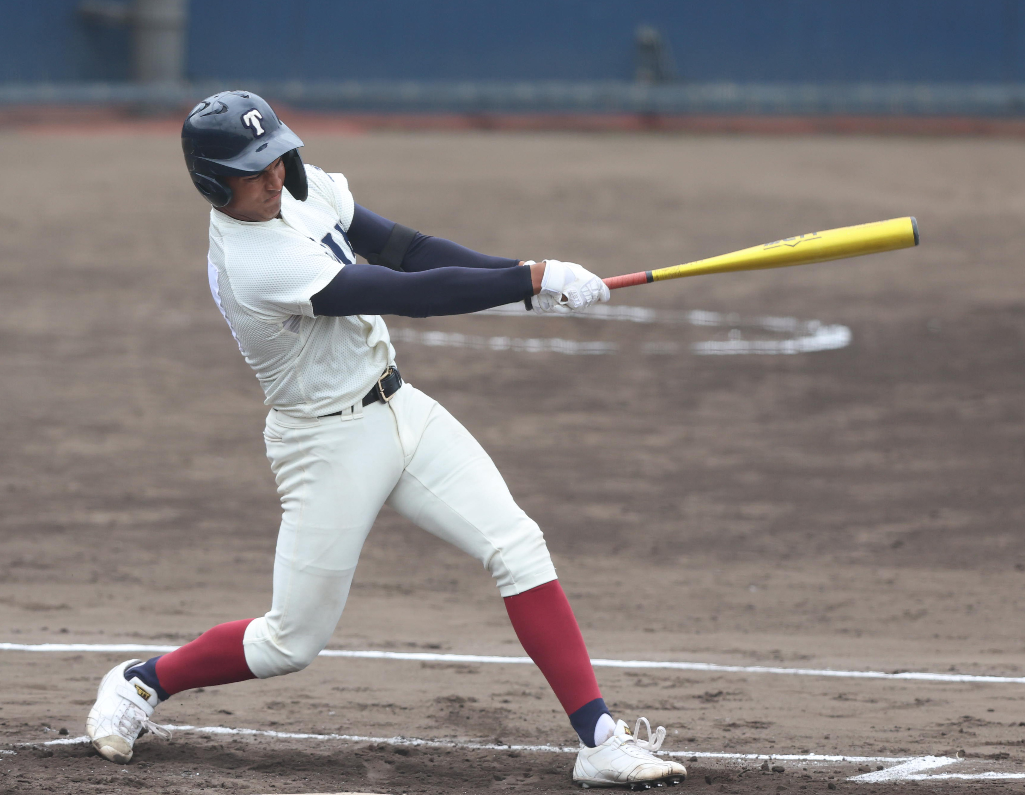 大阪桐蔭18点コールドで決勝進出、4番・ラマル「積極的に」2発7