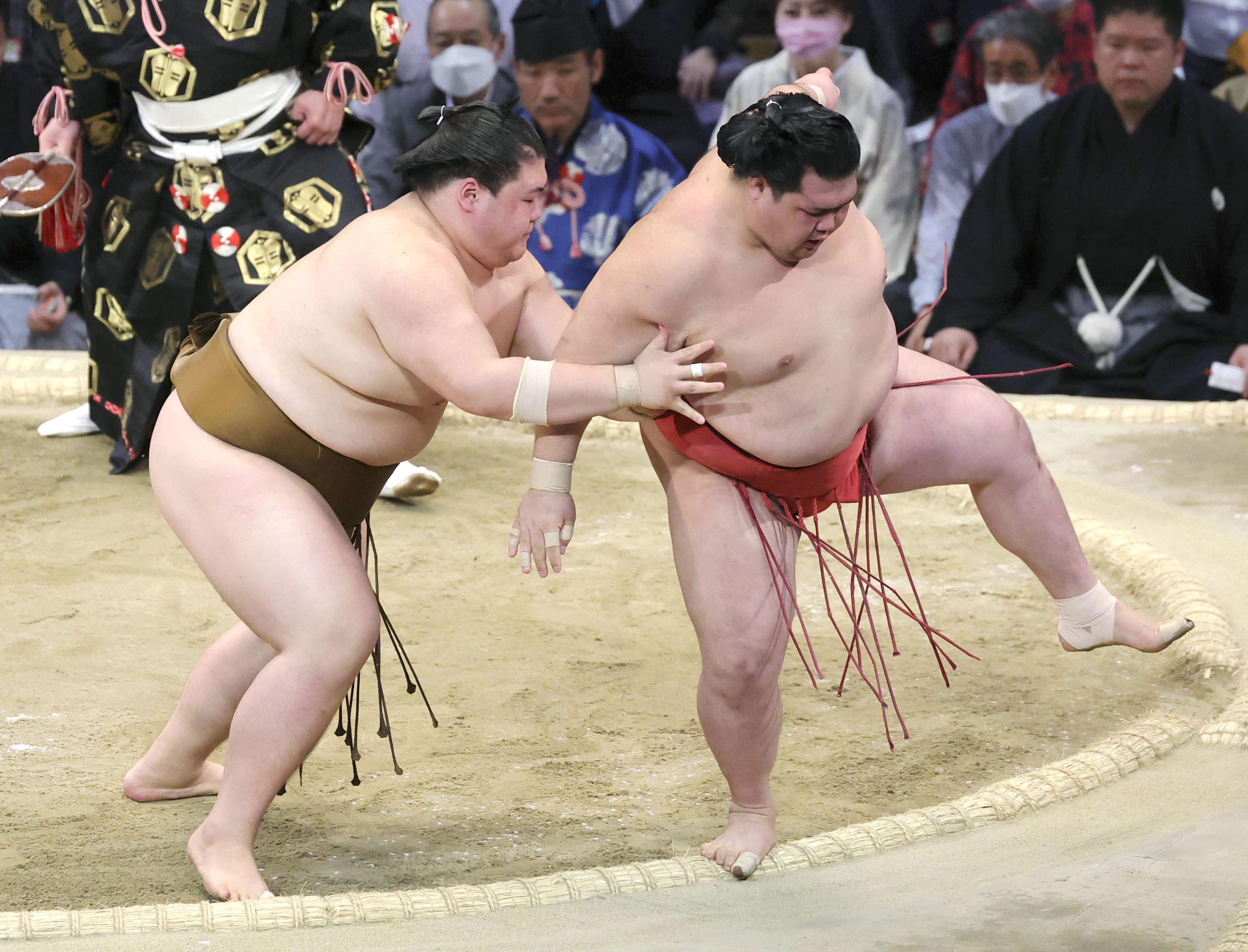 王鵬、8連勝で一気に勝ち越し - 産経ニュース
