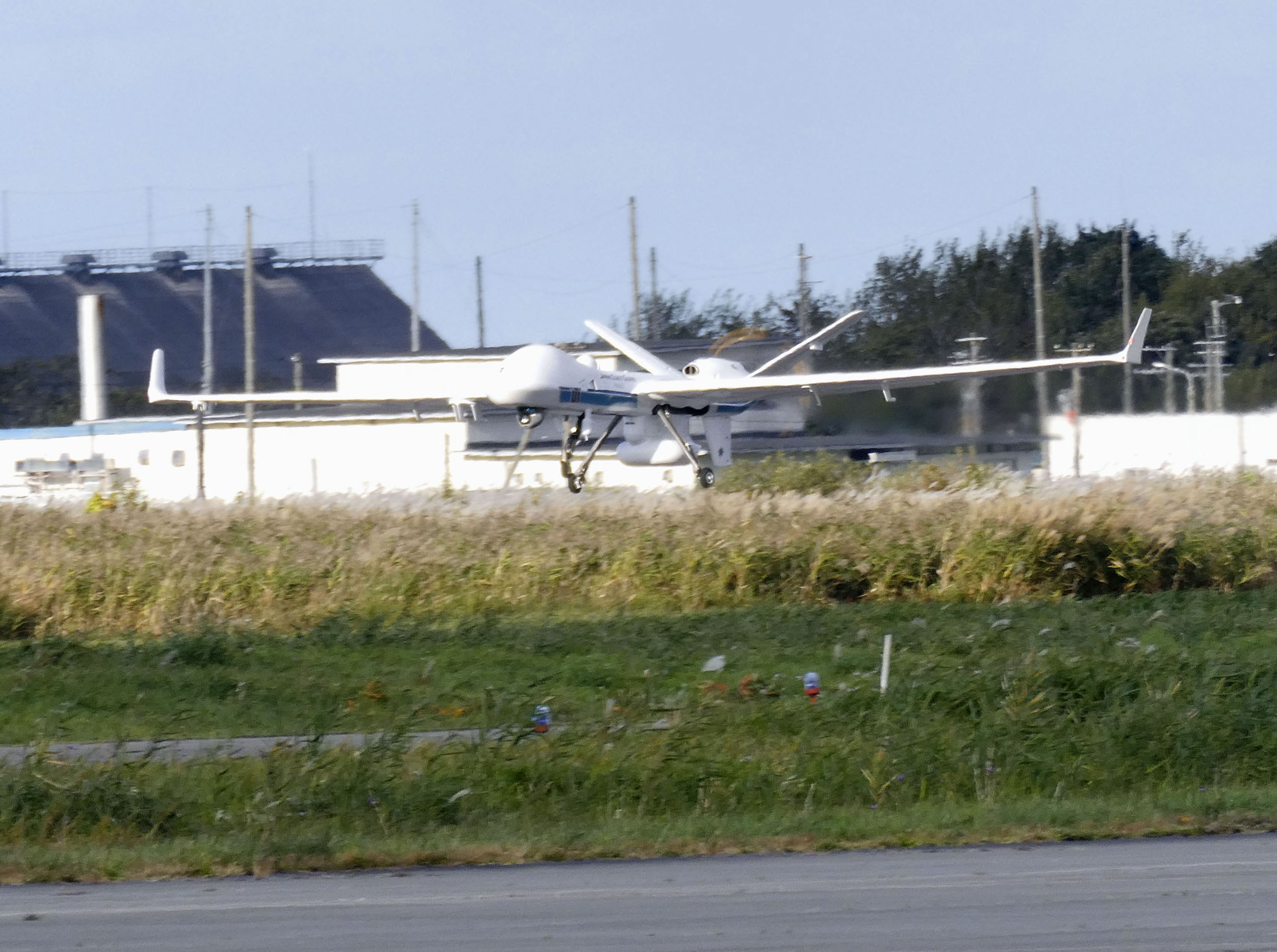 早い者勝ち 琉球ハト航空12BY縦ペアー発行年使用済 珍品❔琉球ハト航空12BY縦ペアー発行年使用済 （軽量で人気