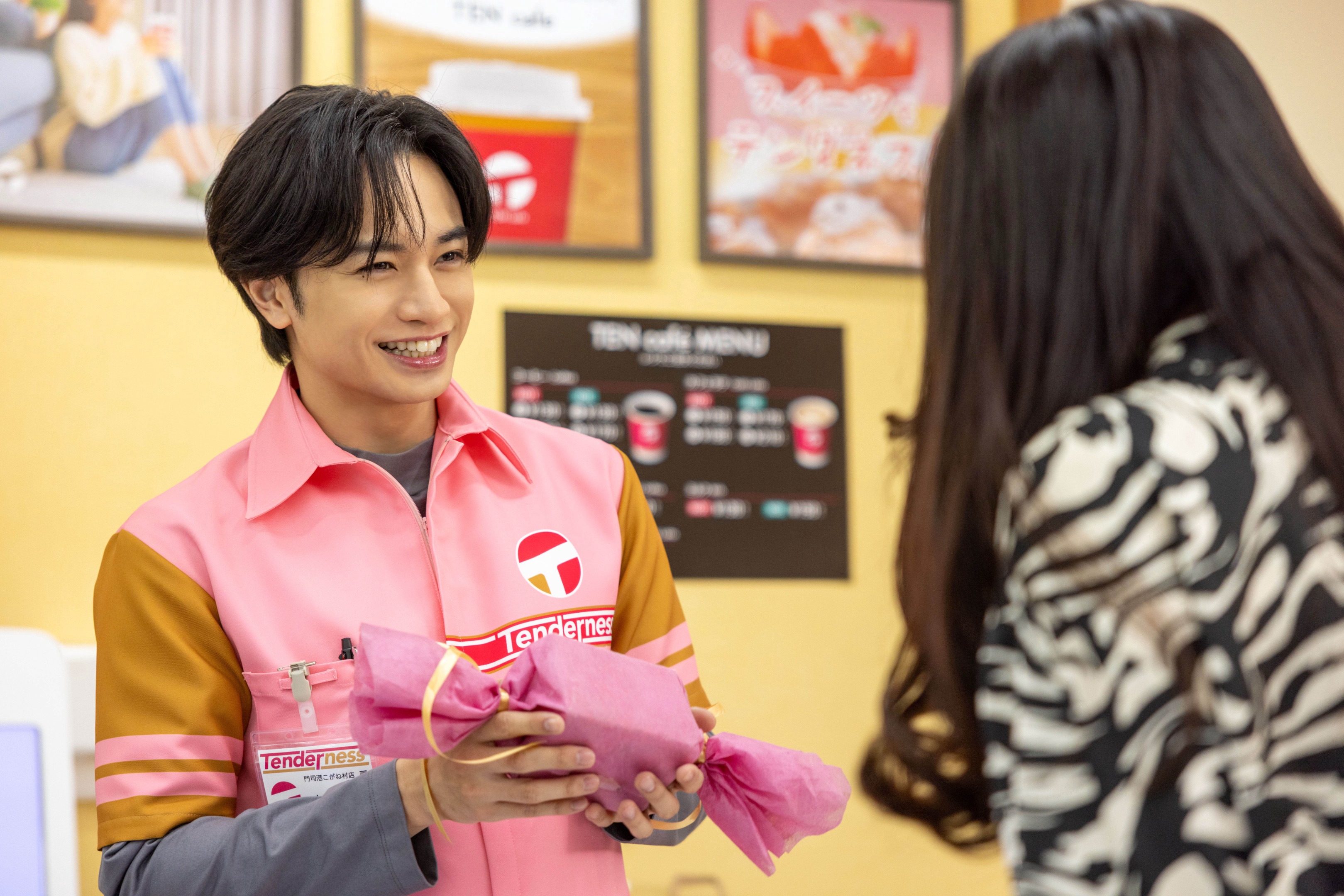 中島健人【インタビュー】店長役で主演「コンビニ兄弟 テンダネス門司