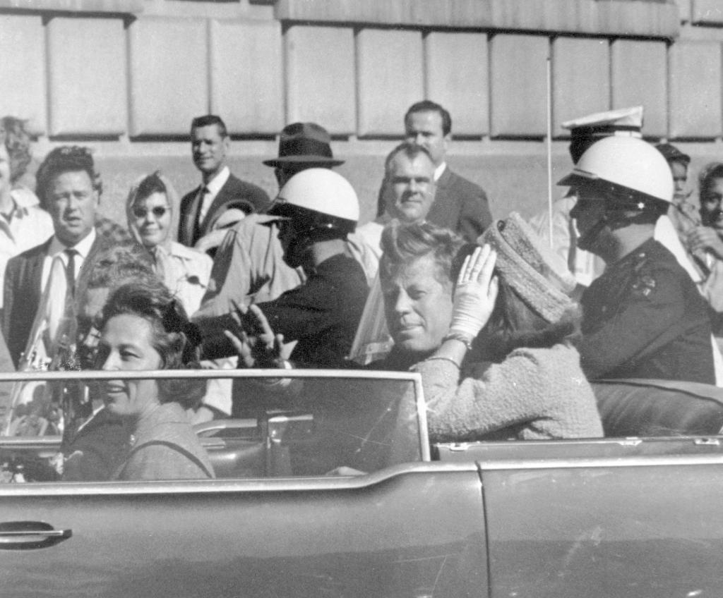 歴史的価値】JFK ジョン・F・ケネディ大統領暗殺時の米国ハワイの新聞