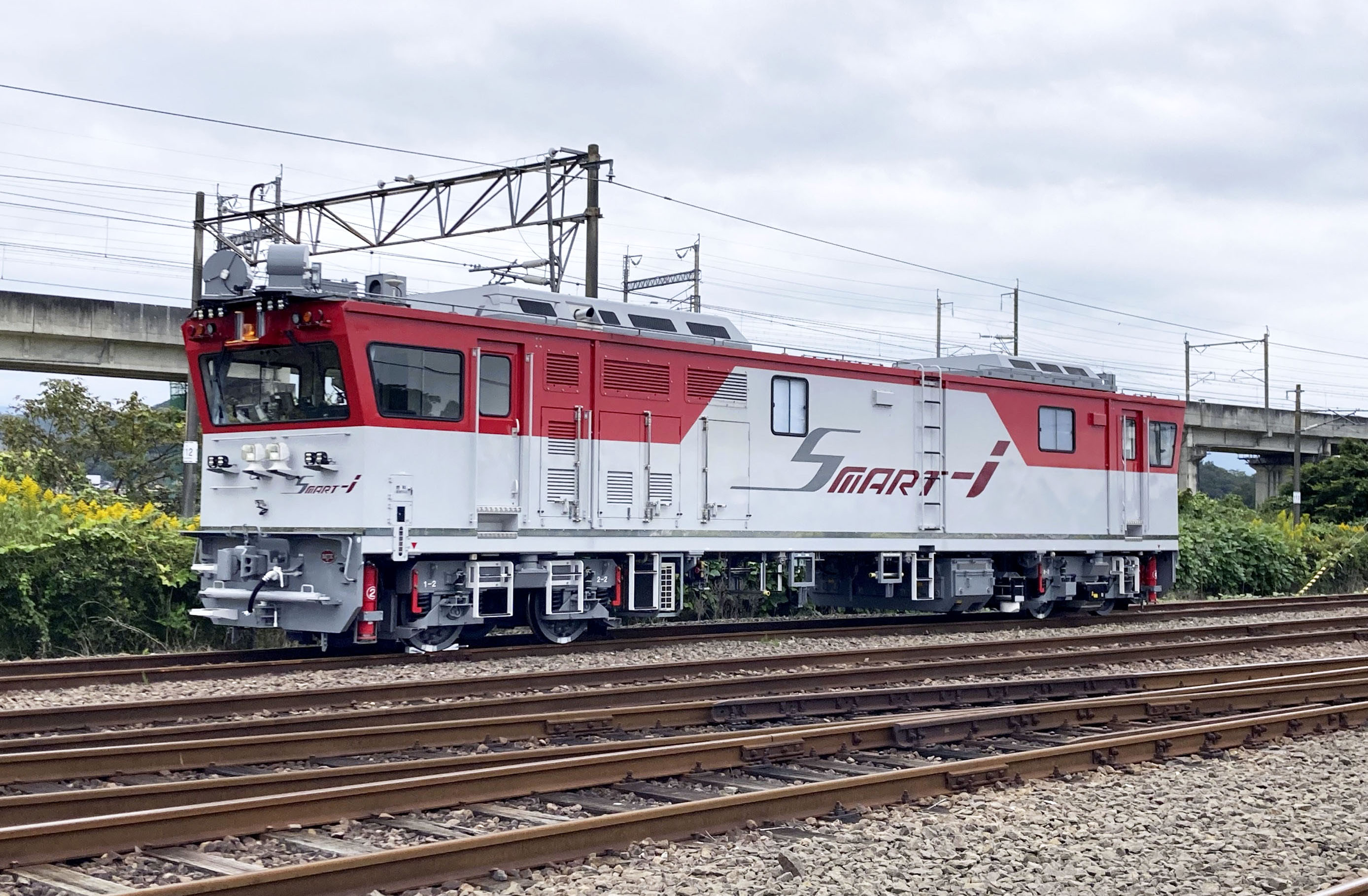ＪＲ東 新幹線の保線に新型作業車 点検効率化へ - 産経ニュース