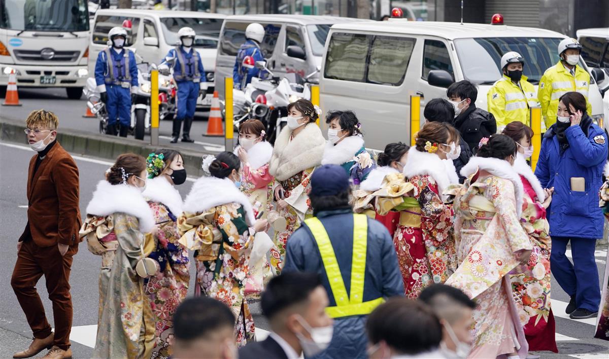 全国最多 横浜の成人式 ３密回避も再会喜ぶ人だかり 産経ニュース