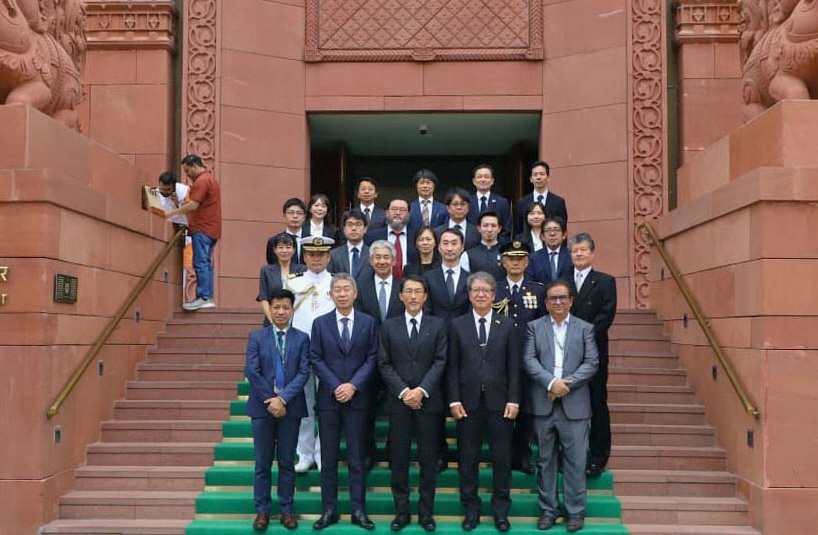インド、原爆犠牲者に黙禱 ビルラ下院議長「廃絶へ決意」 小野大使ら