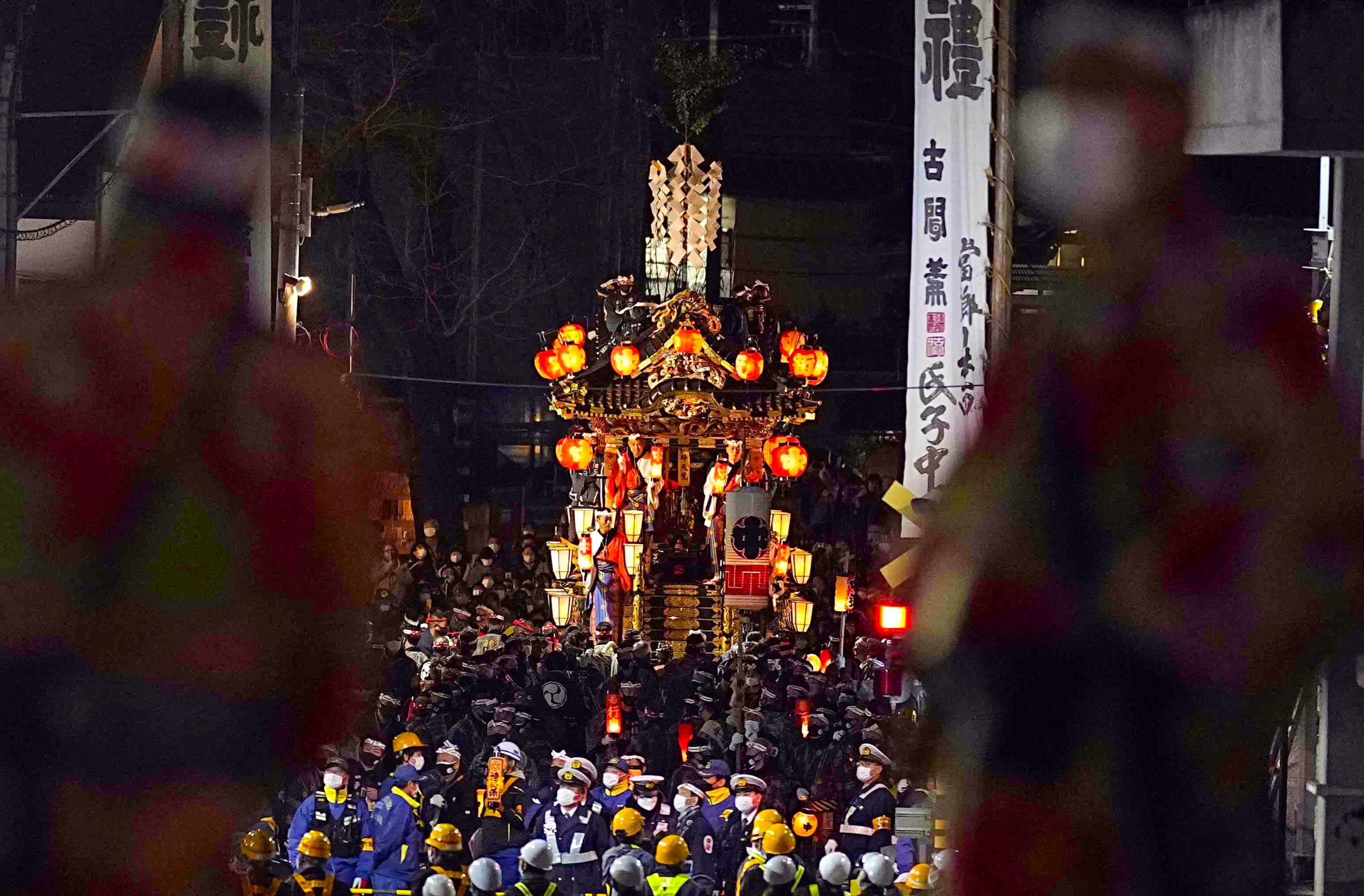 動画】【フォト＆動画】夜の街に壮麗な山車 3年ぶり、秩父夜祭 - 産経