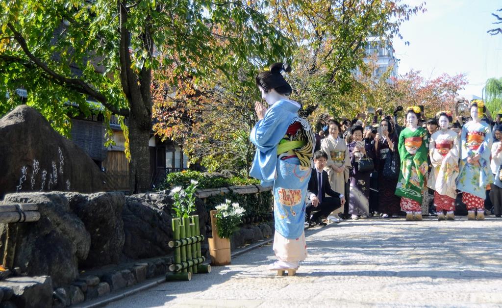 セール かにかくに 祇園はこひし 寝るときも 枕の下を 水のながるる