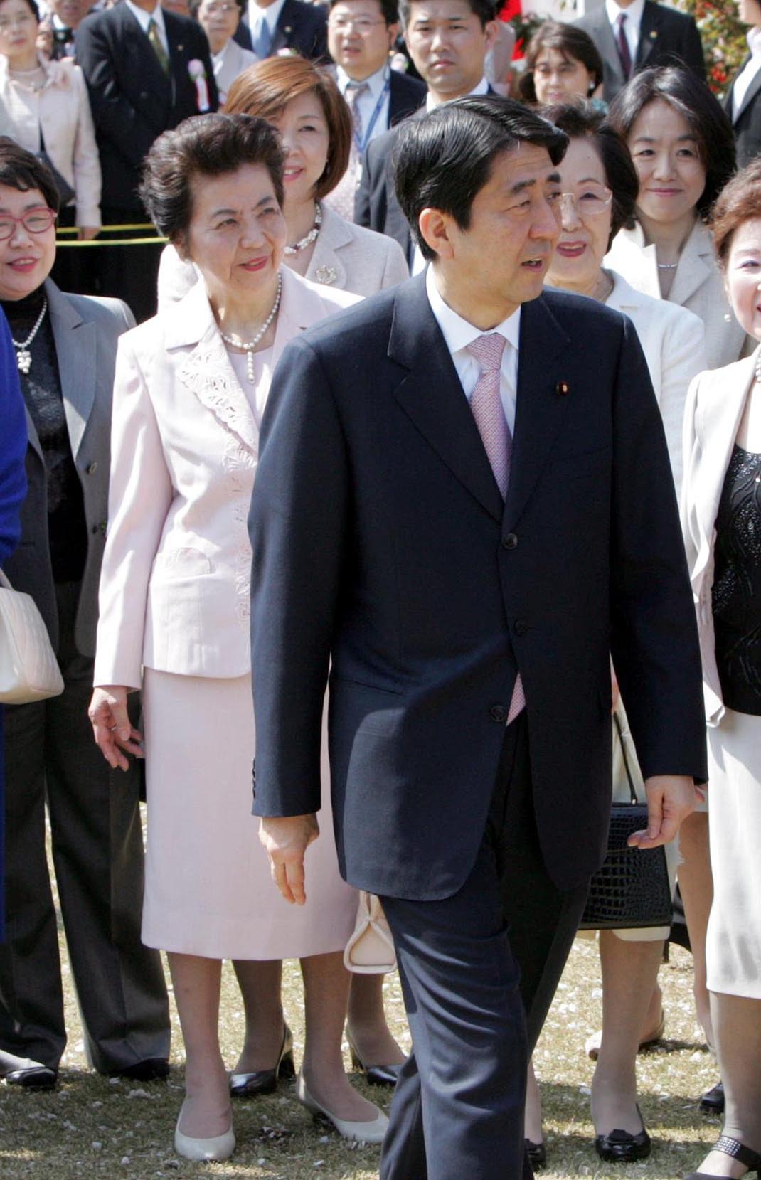 安倍 洋子