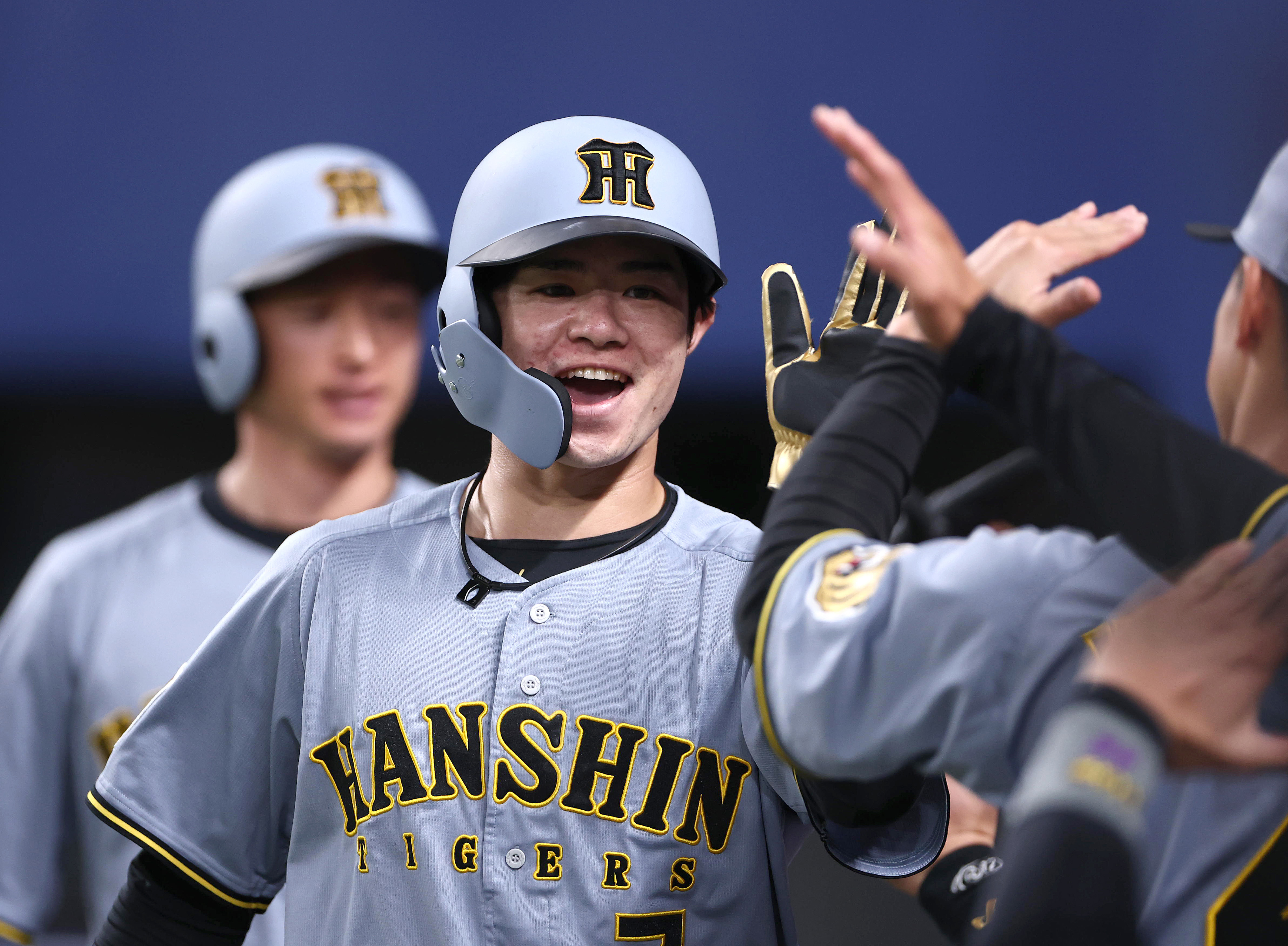 阪神・中野拓夢、藤川球児監督の通算100勝達成へ「早めにプレゼント