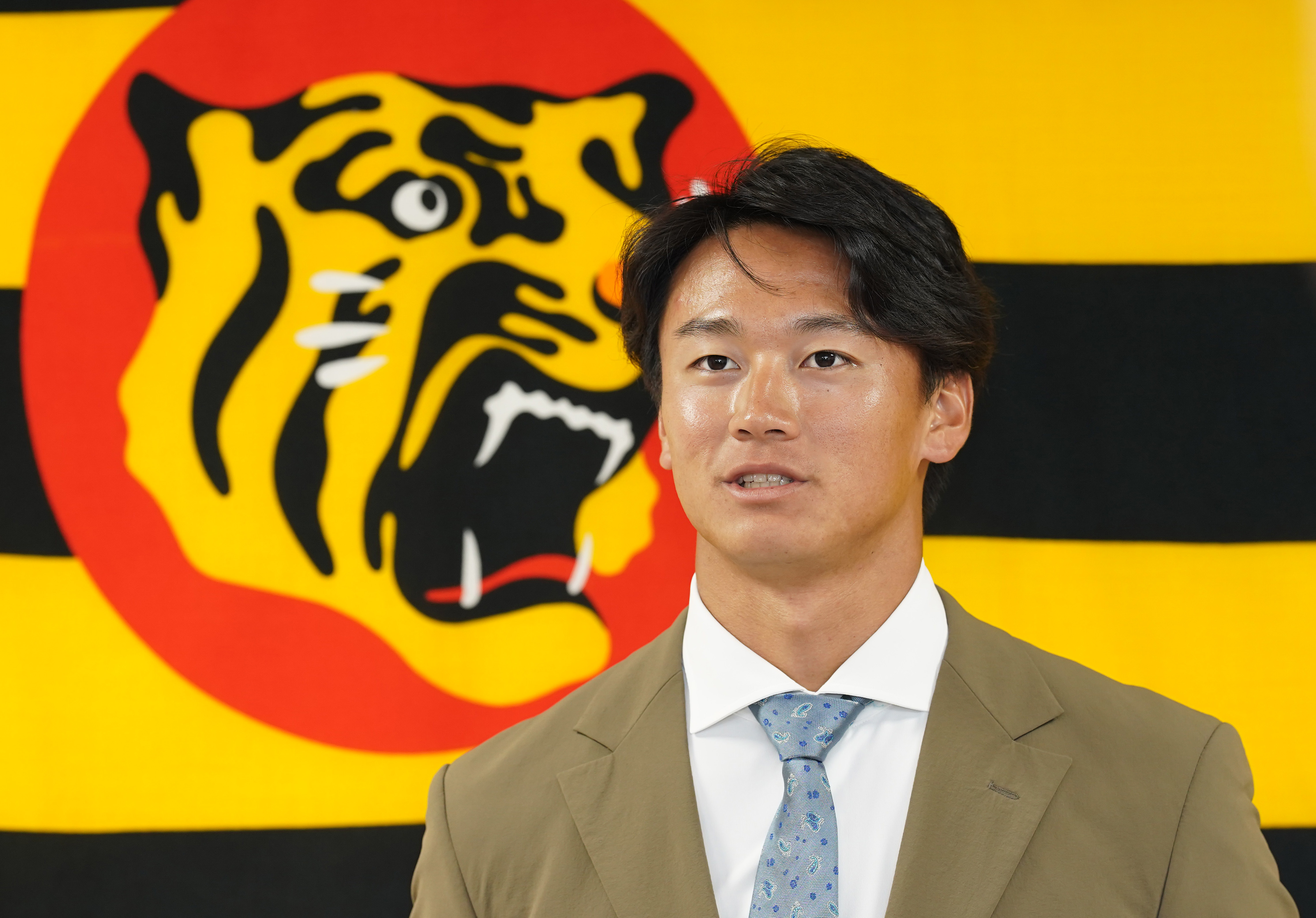 「2枚セット」RC【森木大智】プロ初先発初登板 阪神】森木大智「楽しかった」堂々プロ初登板初先発6回3失点も「5回