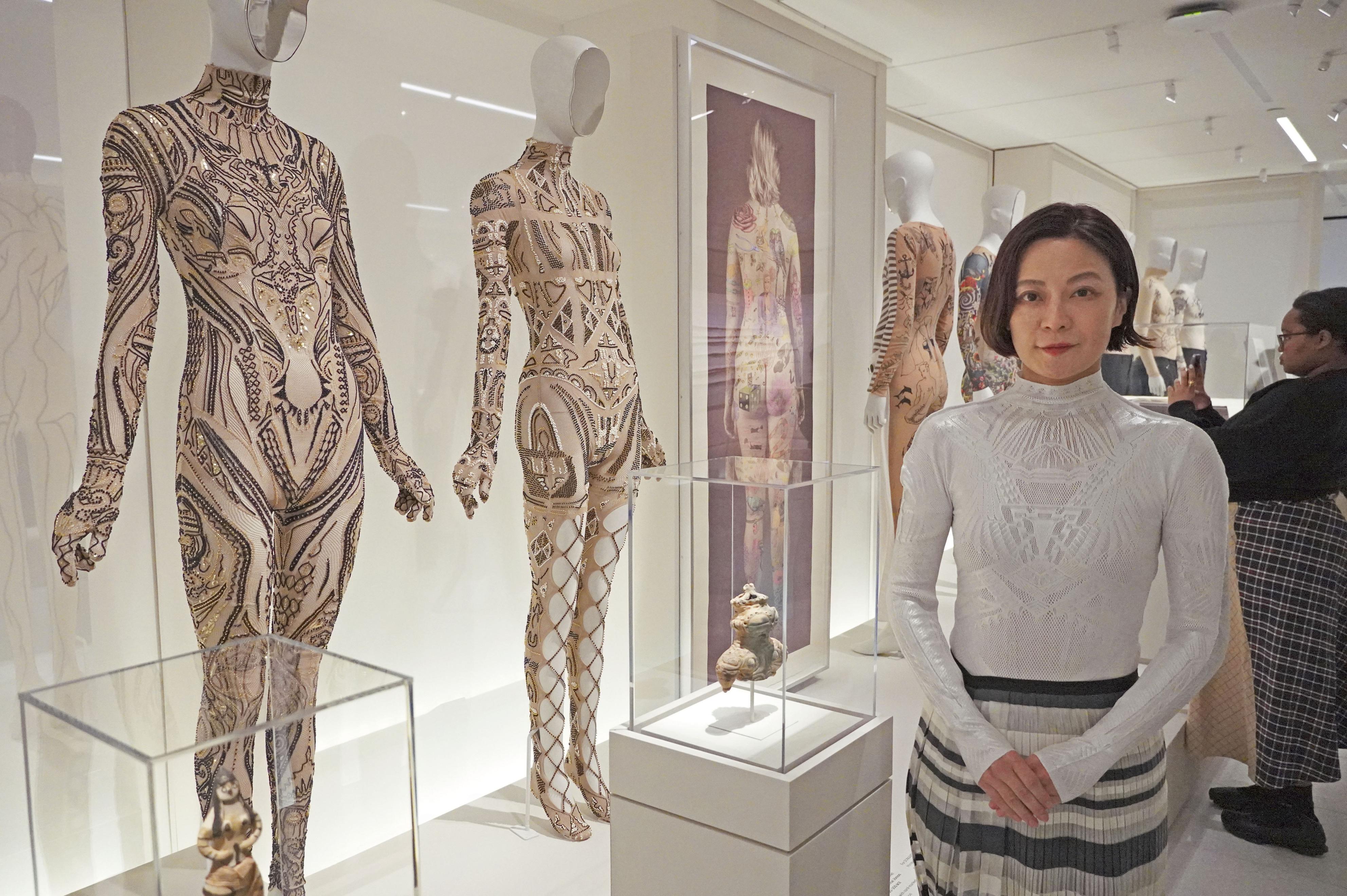 コスチュームアート展公開 米メトロポリタン美術館、廣川玉枝さんや