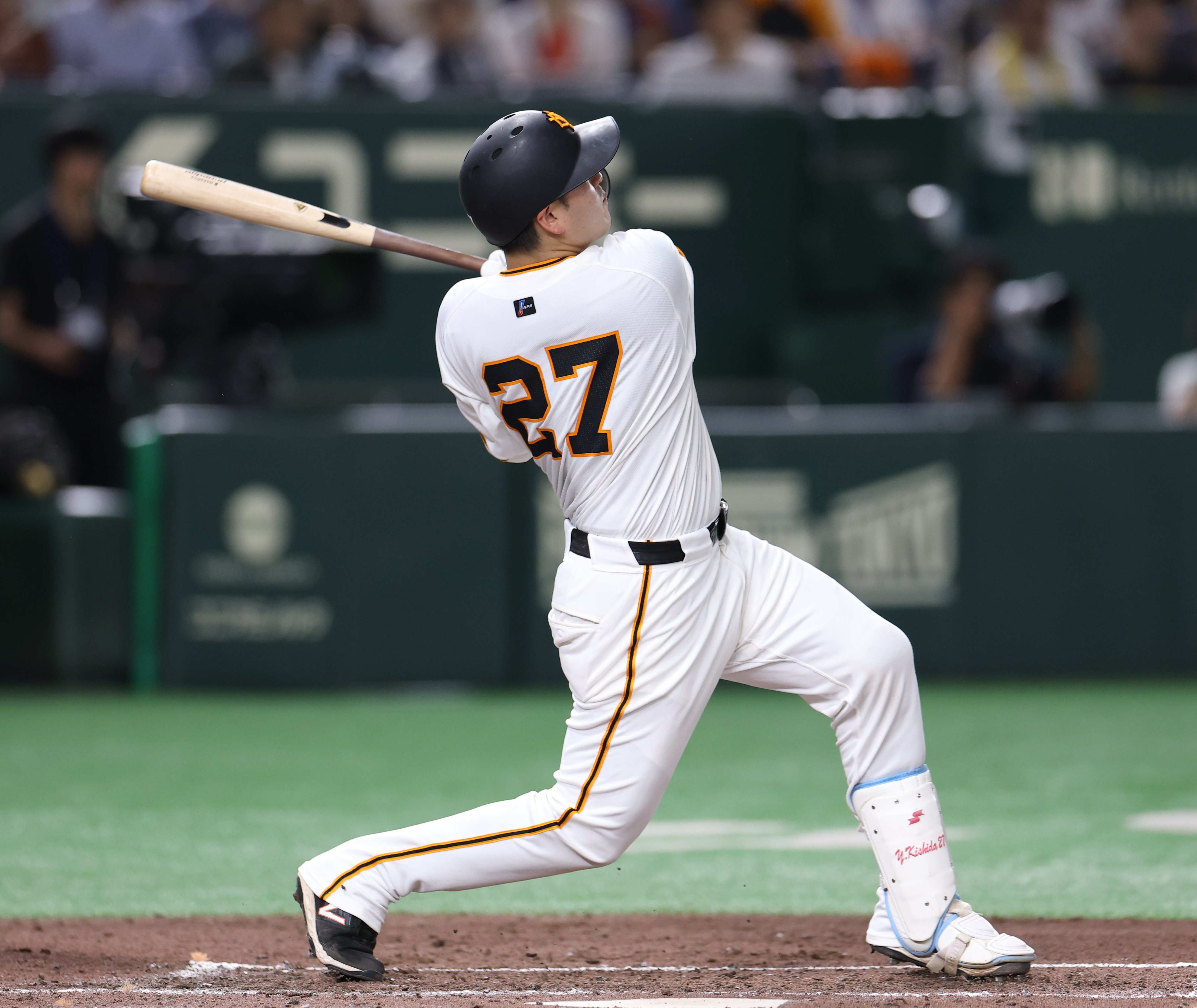 巨人・岸田行倫、左翼ポール直撃の8号2ラン 2試合ぶりの一発
