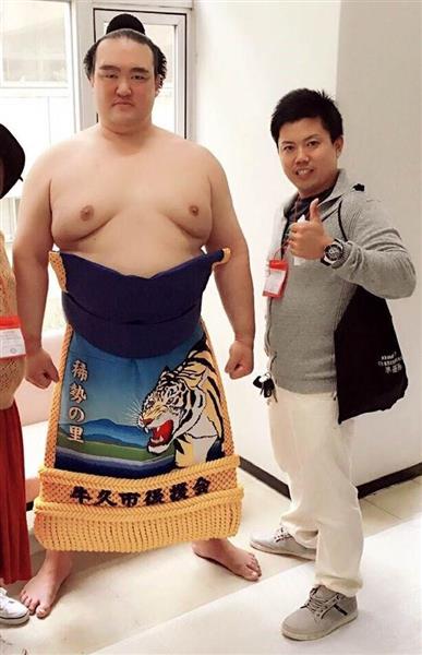 大相撲初場所 闘病中の 弟分 に見せたかった初優勝 がむしゃらに戦い続けた稀勢の里 1 2ページ 産経ニュース