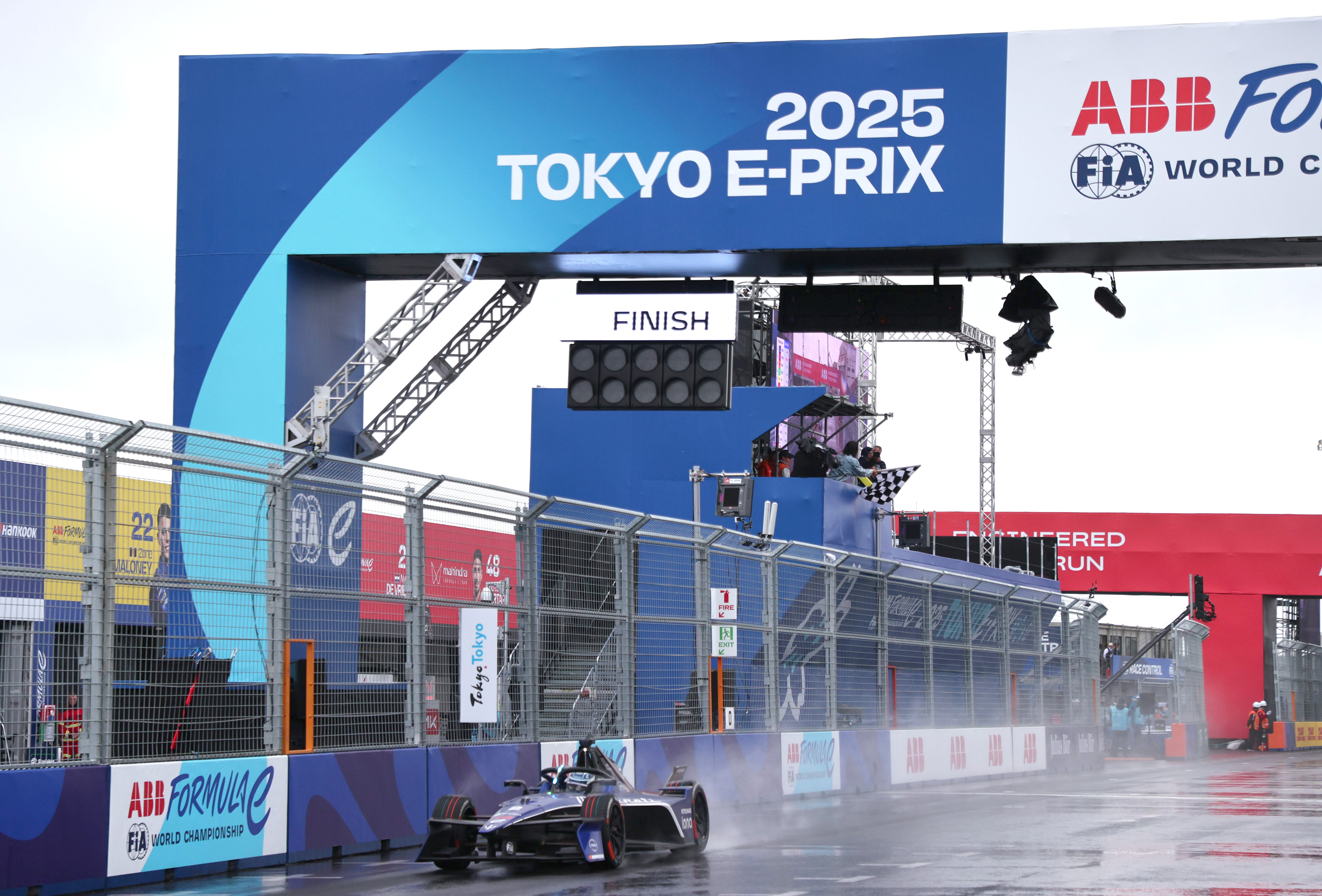 マセラティのバンドーンが逆転優勝 「フォーミュラE」東京大会第8戦
