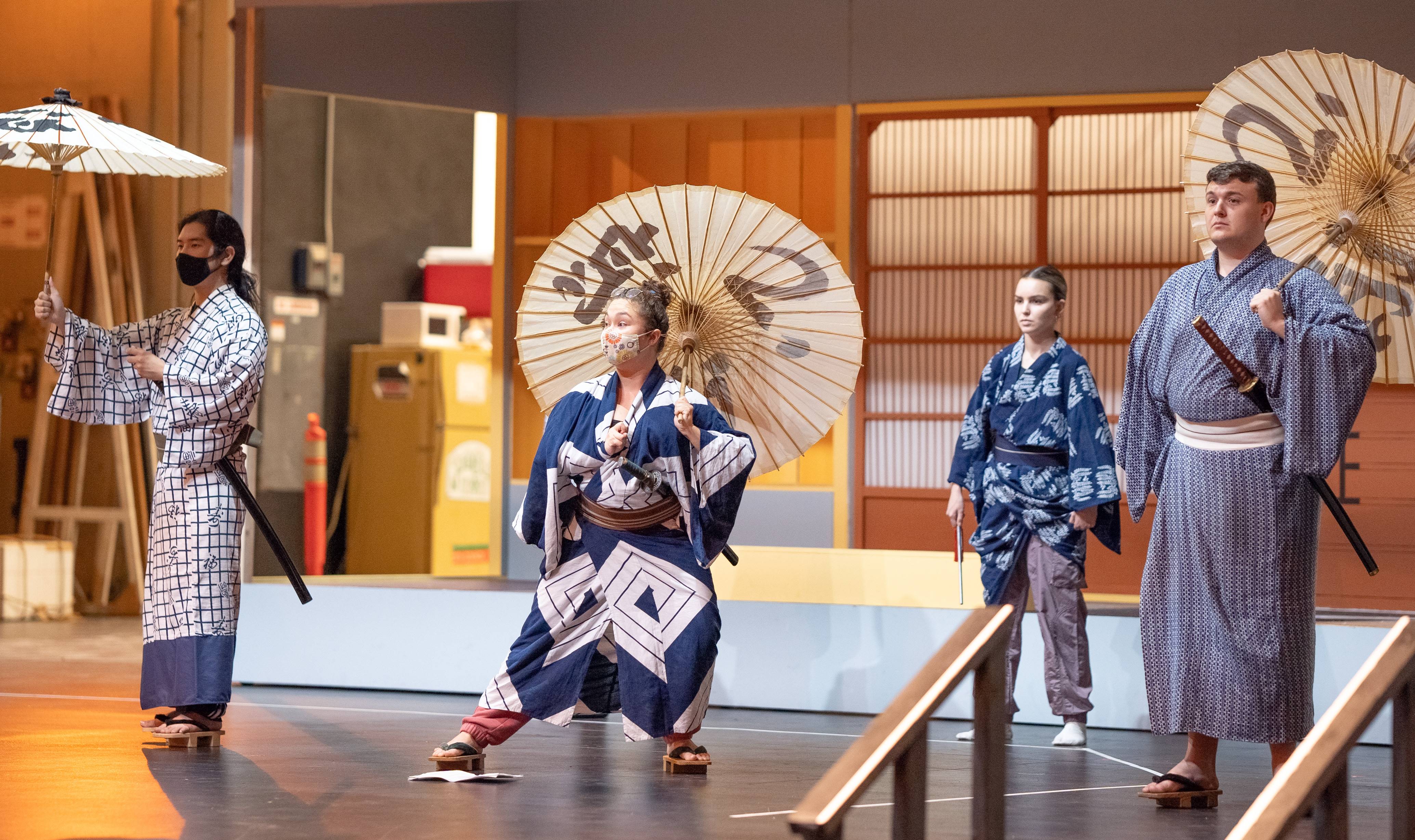 動画】「歌舞伎を世界中に広めたい」市川門之助さん、米ハワイ大で指導