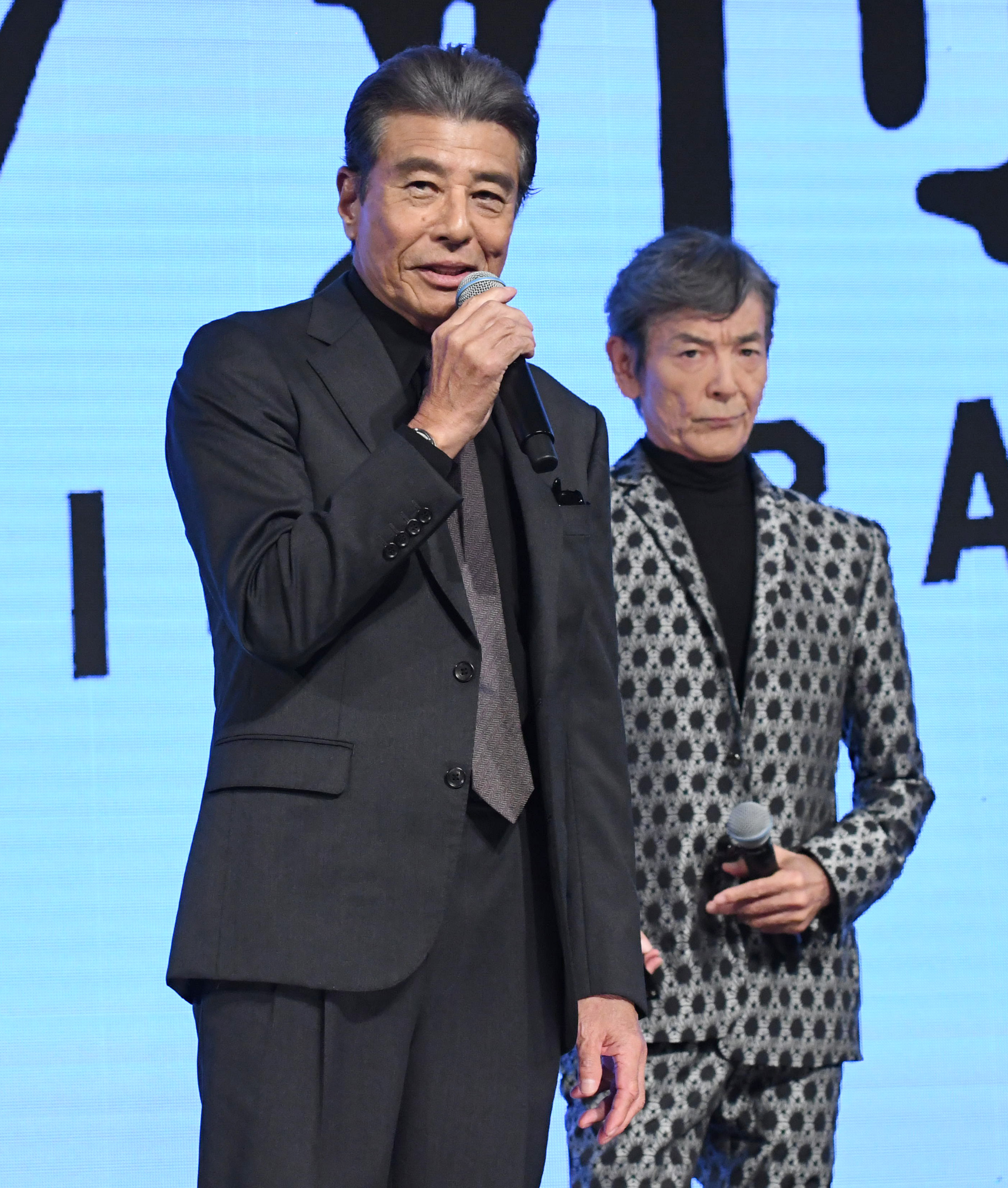 タカ＆ユージが8年ぶり復活！映画「帰ってきた あぶない刑事」24年