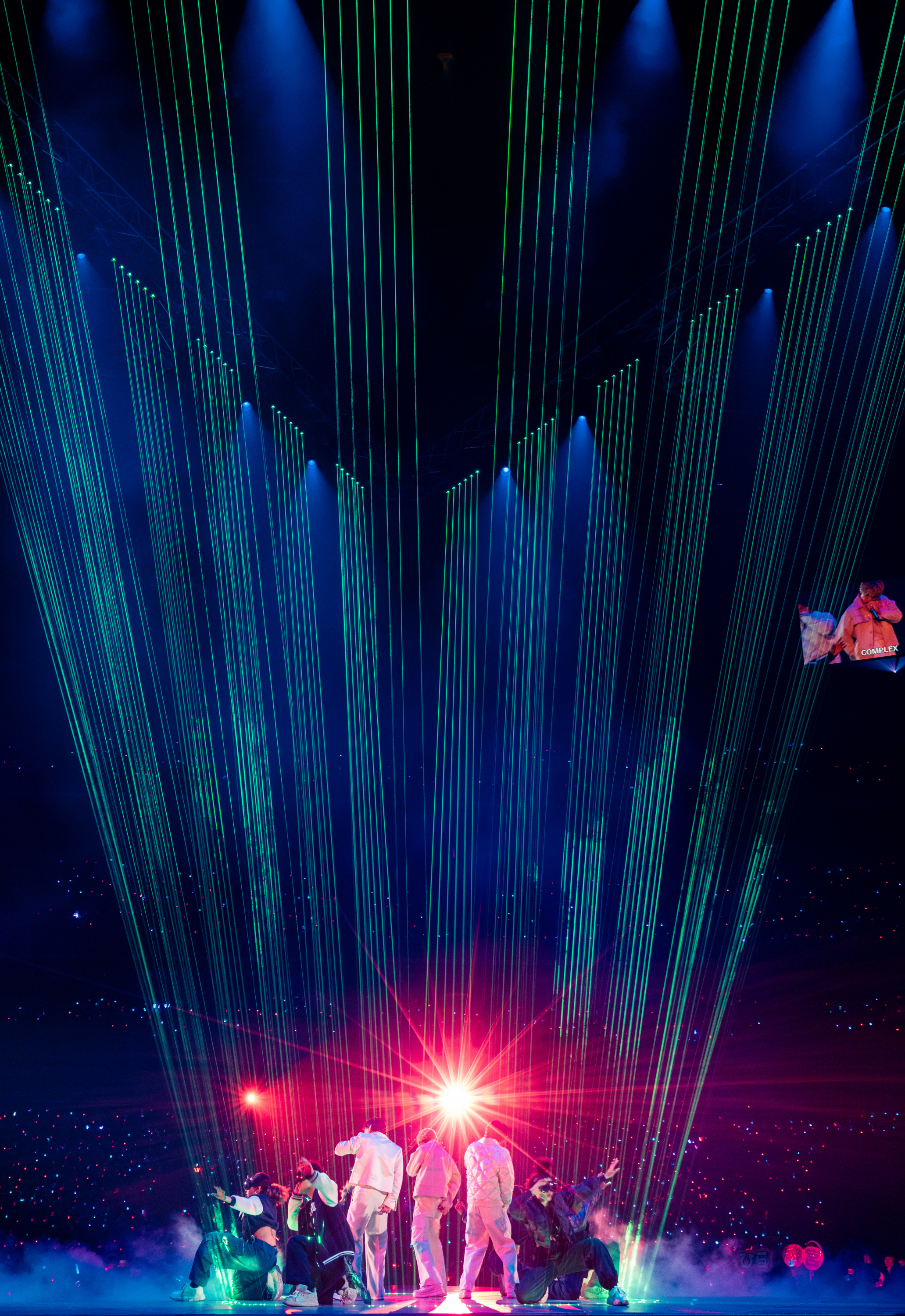 あい(9月15日） 国内9月4日発売予定】アイラック × アディダス オリジナルス ZX 8000