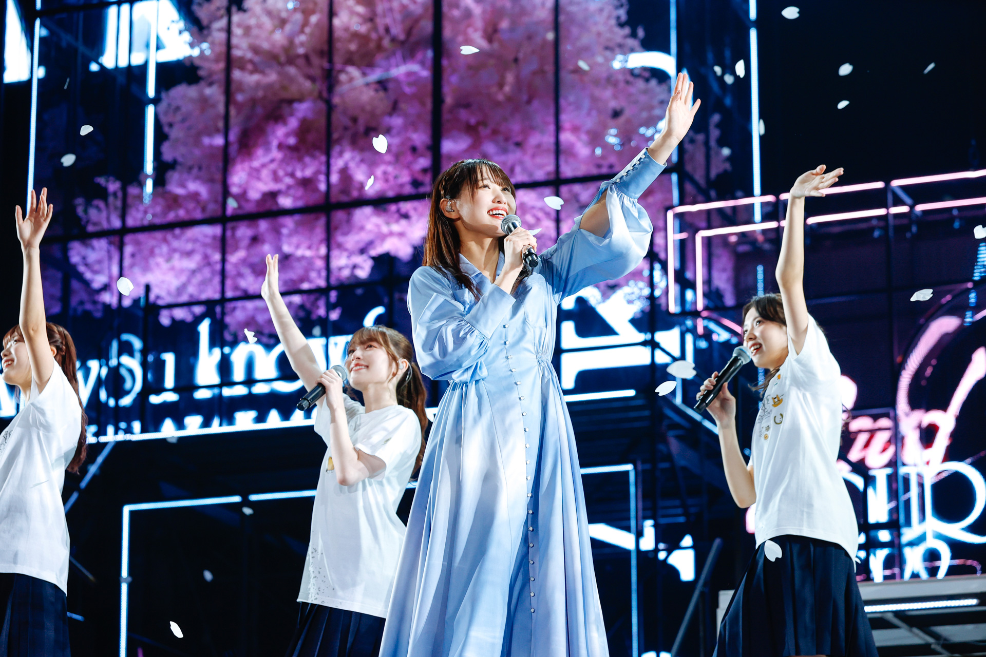 櫻坂46キャプテン、菅井友香が東京ドーム公演で涙の卒業「波瀾万丈の