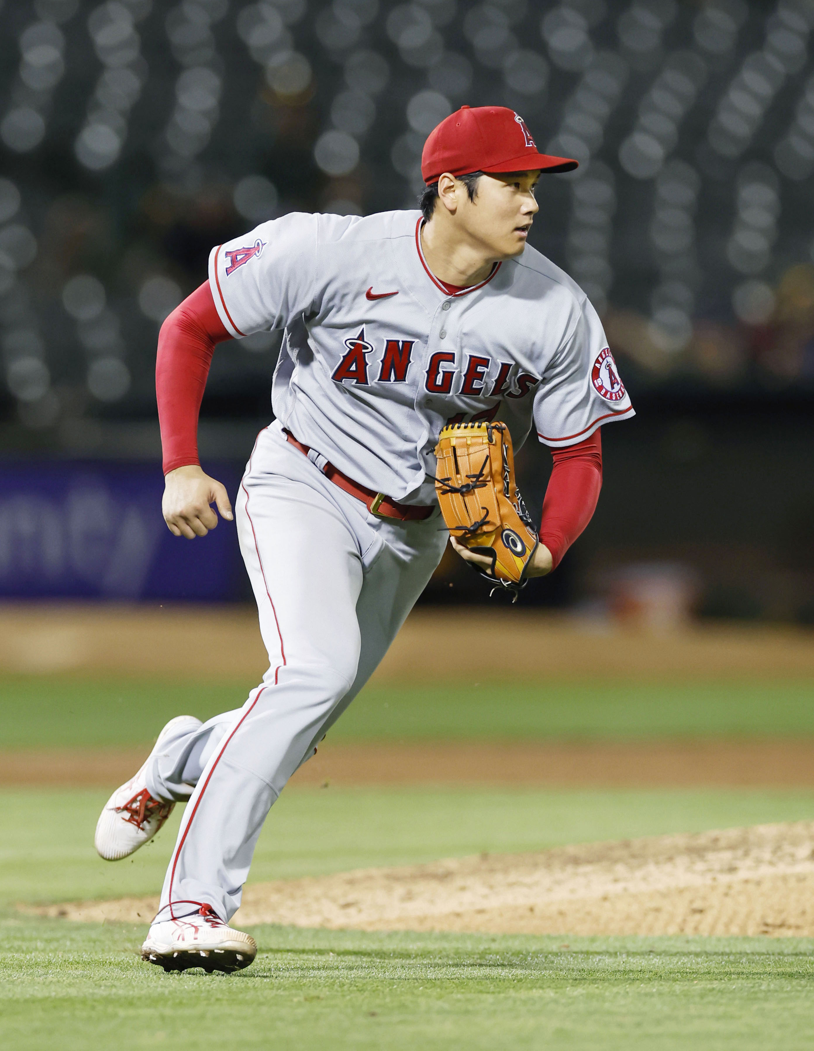 大谷新伝説」地元紙が号外 有楽町で配布 - 産経ニュース