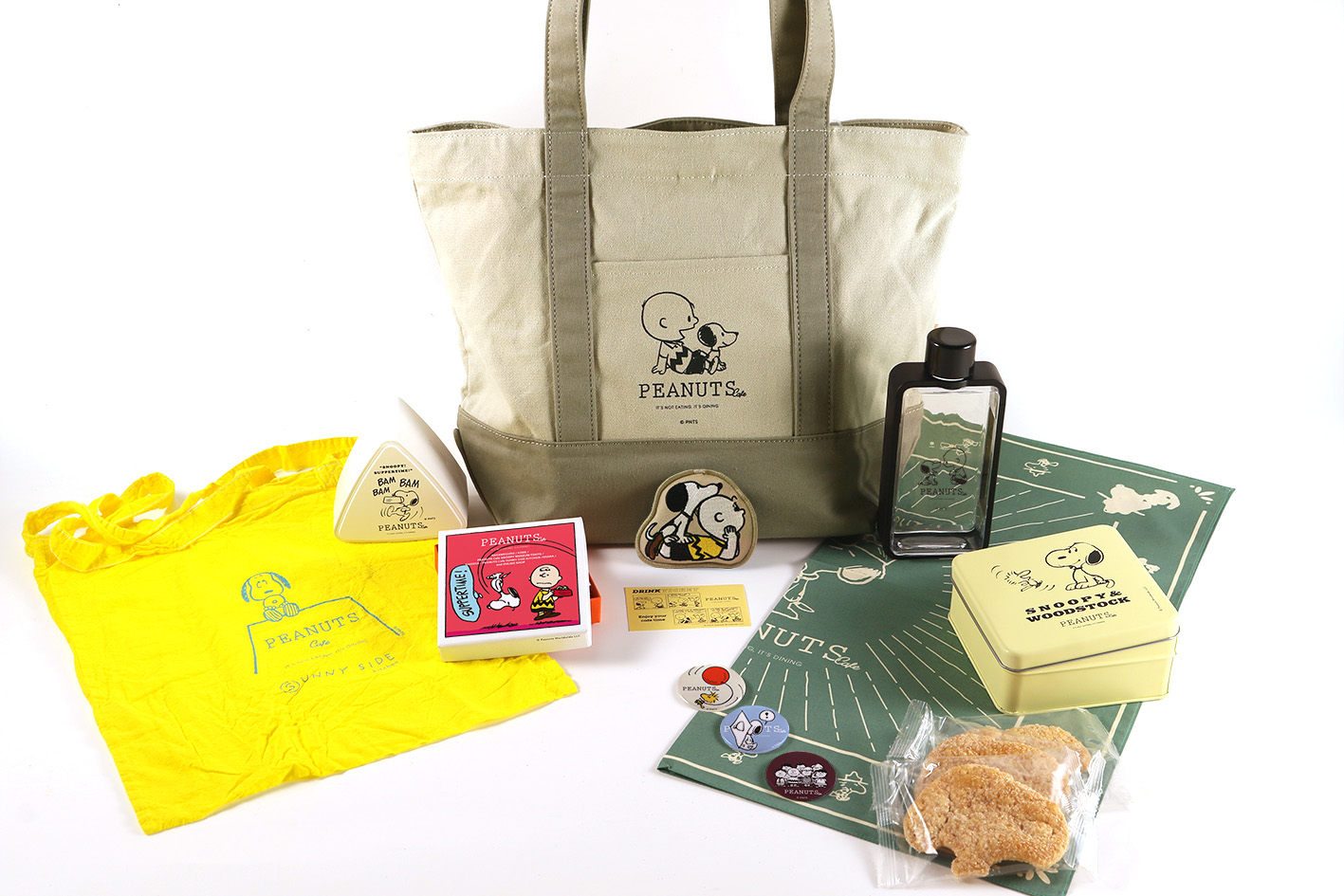 PEANUTS Cafe LUCKY BAG スヌーピーグッズが詰まった福袋 2026年は