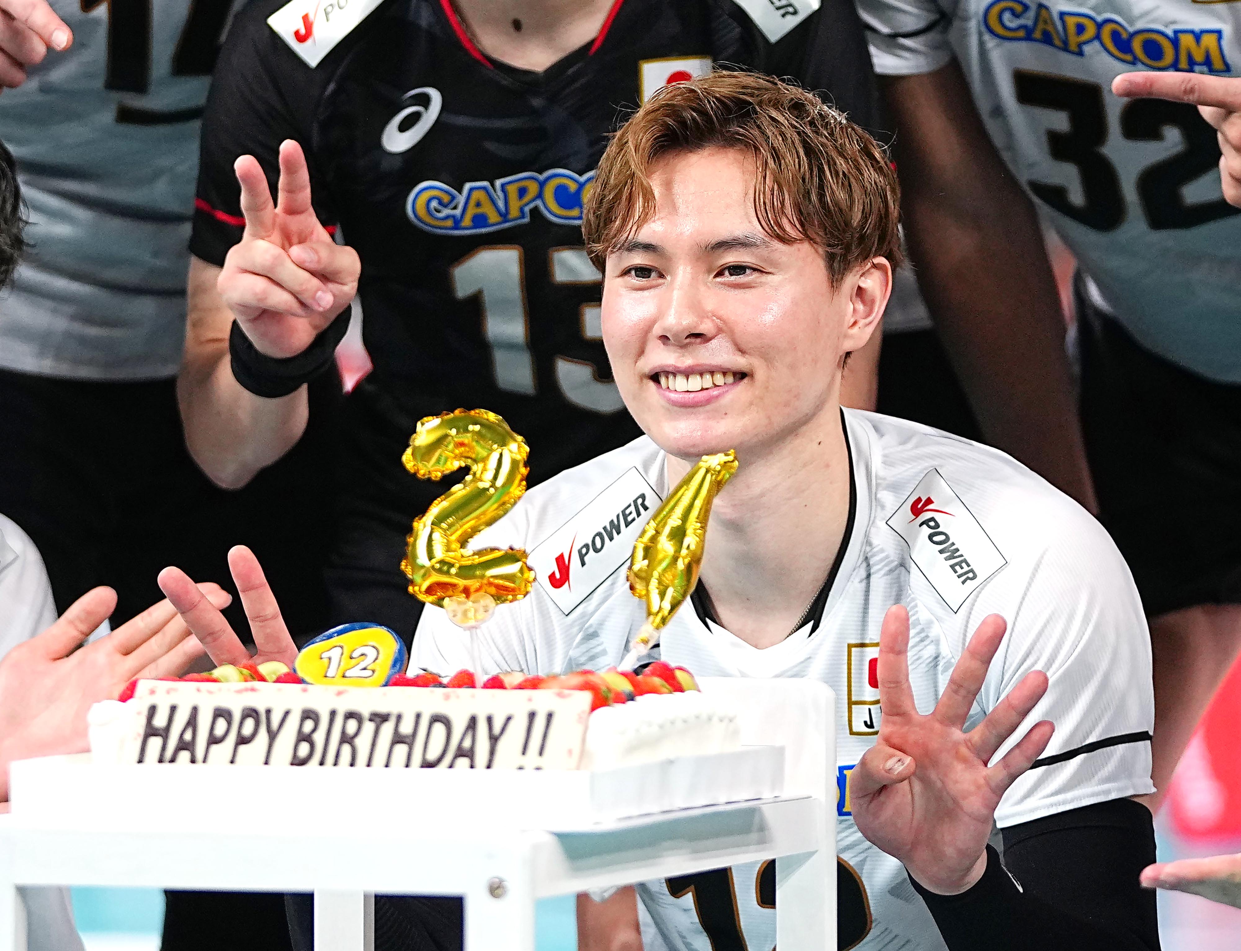 ★週末限定お値下げ★ バレーボール★  高橋藍選手セット  おまけ付き バレーボールプレイヤー高橋藍選手のぬいぐるみセットが発売決定