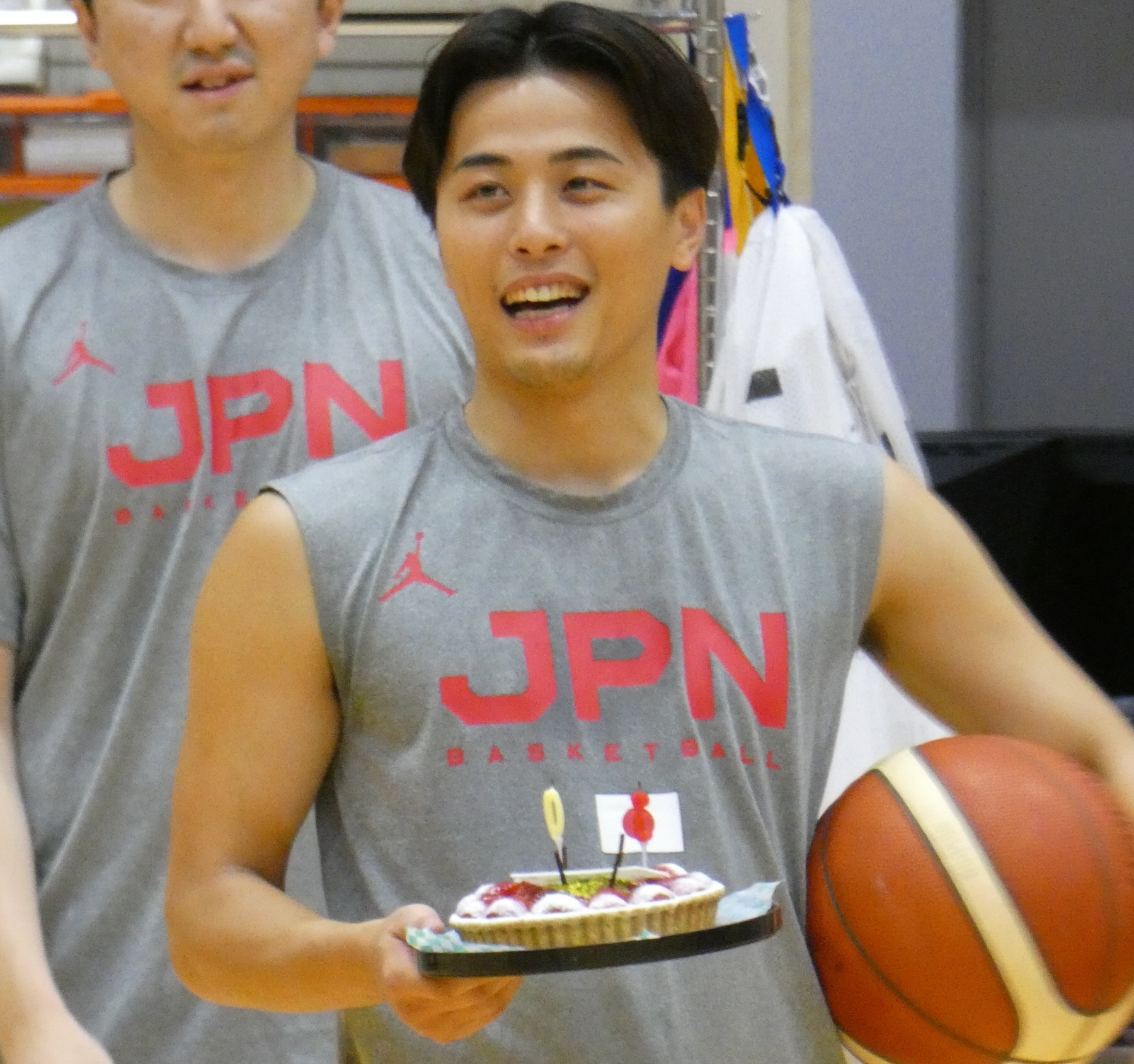 富樫勇樹 サイン入り 井上雄彦 Tシャツ L