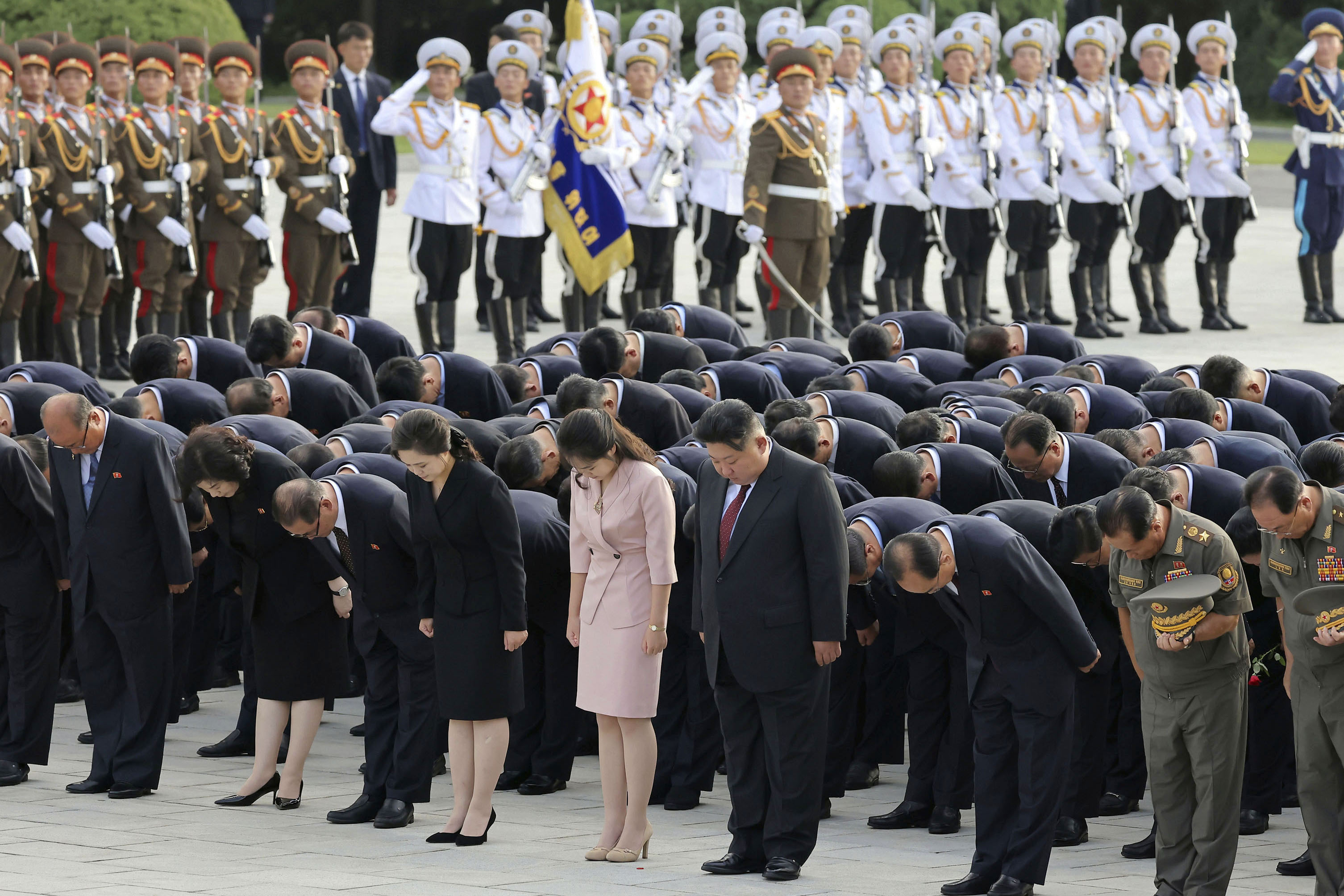 植民地解放81年でロ朝結束 プーチン氏が金正恩氏に祝電、「全ての面で