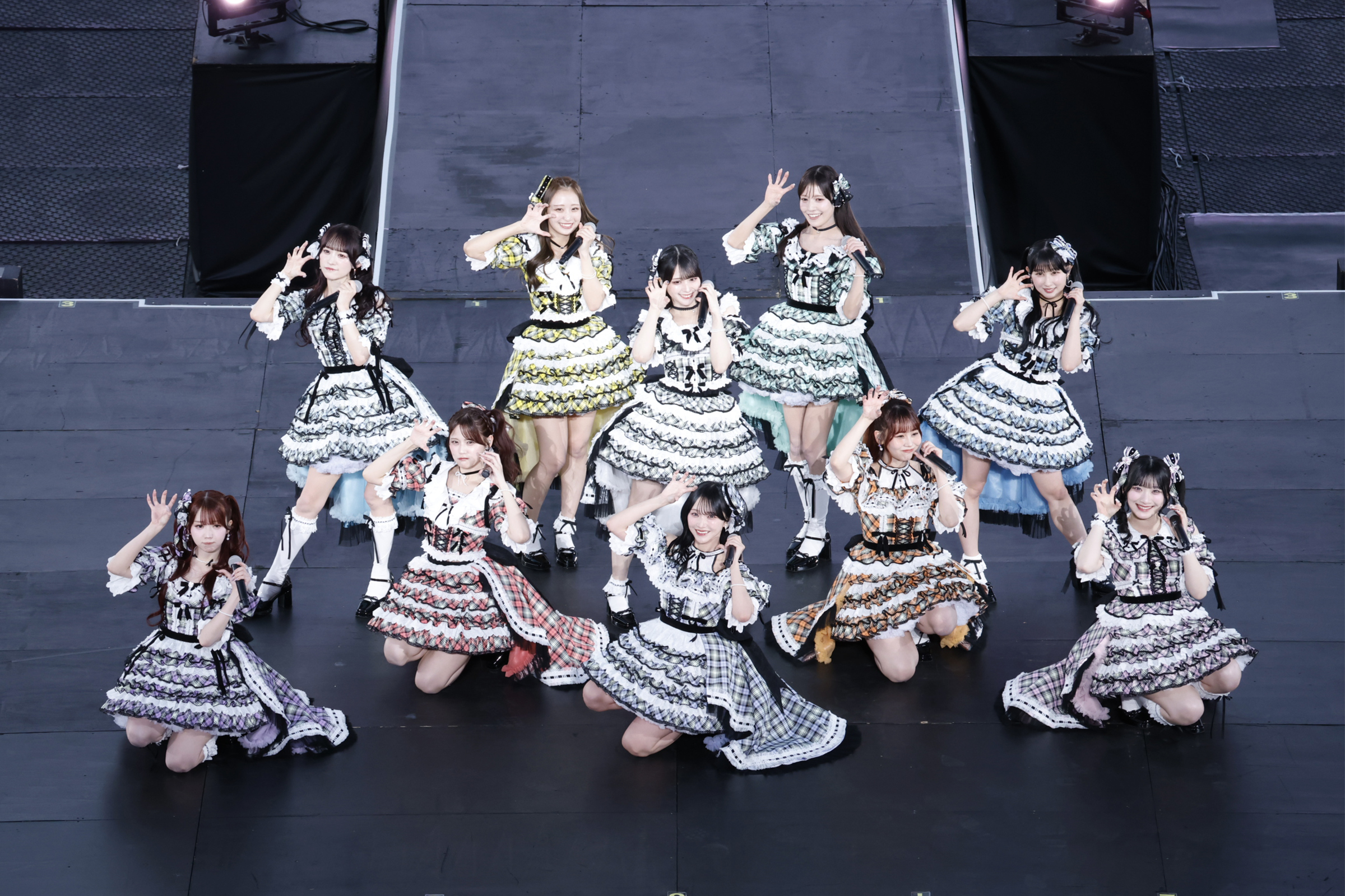 LOVEデビュー8周年ツアーファイナルで初のスタジアム公演！！ ハマスタ