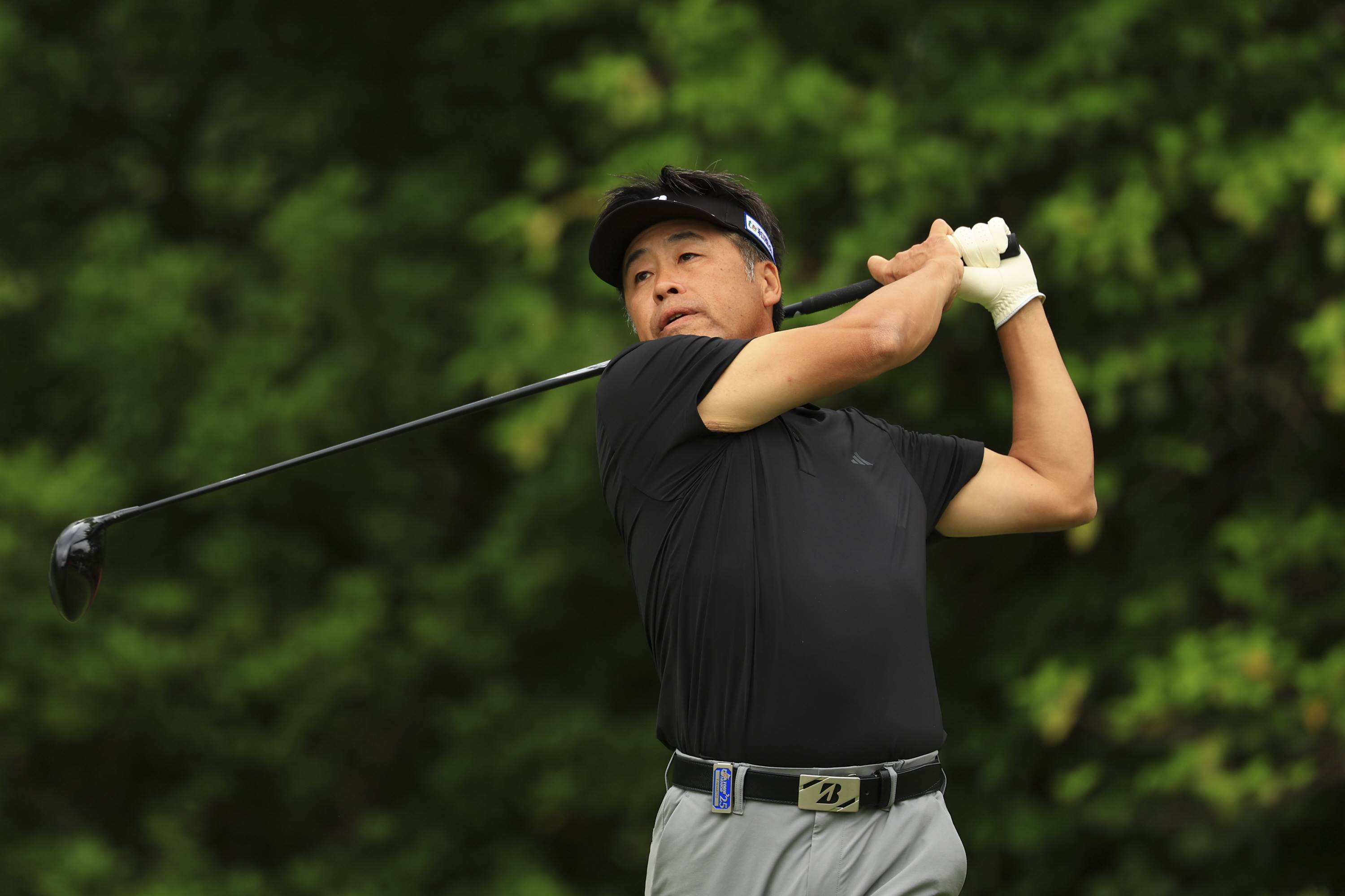 岩本高志が首位 「やって駄目だったら仕方ないの精神で」 茨城で