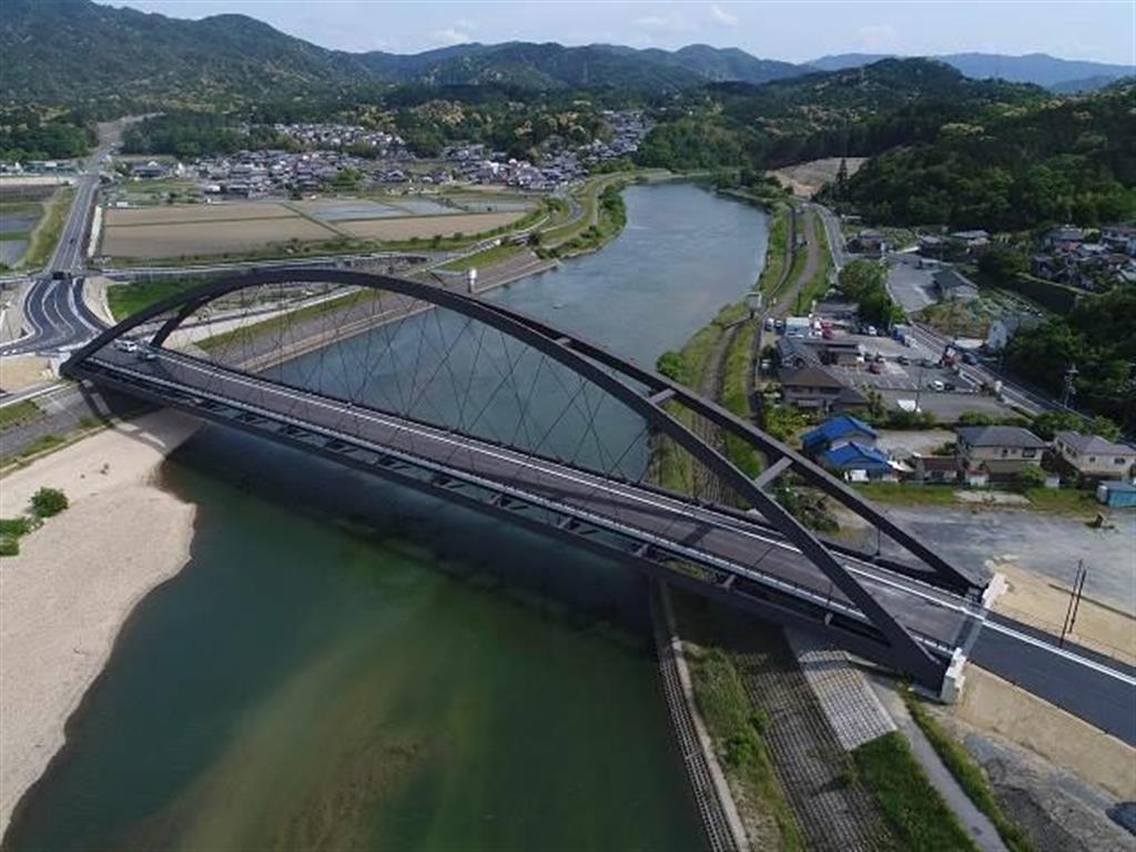 令和一番乗り 命名「瀬田川令和大橋」 大津の国道に新設 26日供用