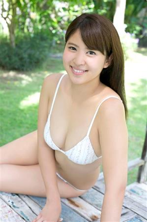 ｅカップ西崎莉麻 ウエディングドレス風のビキニを披露 サンスポ