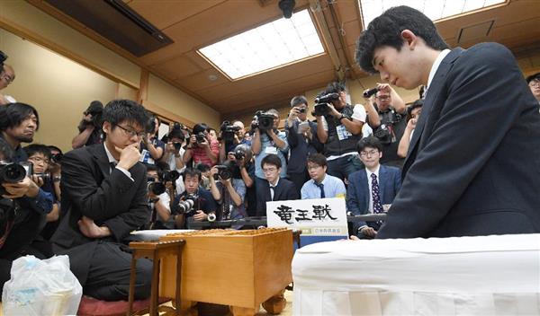 号外】【動画あり】将棋の藤井聡太四段、29連勝の新記録達成 30年 