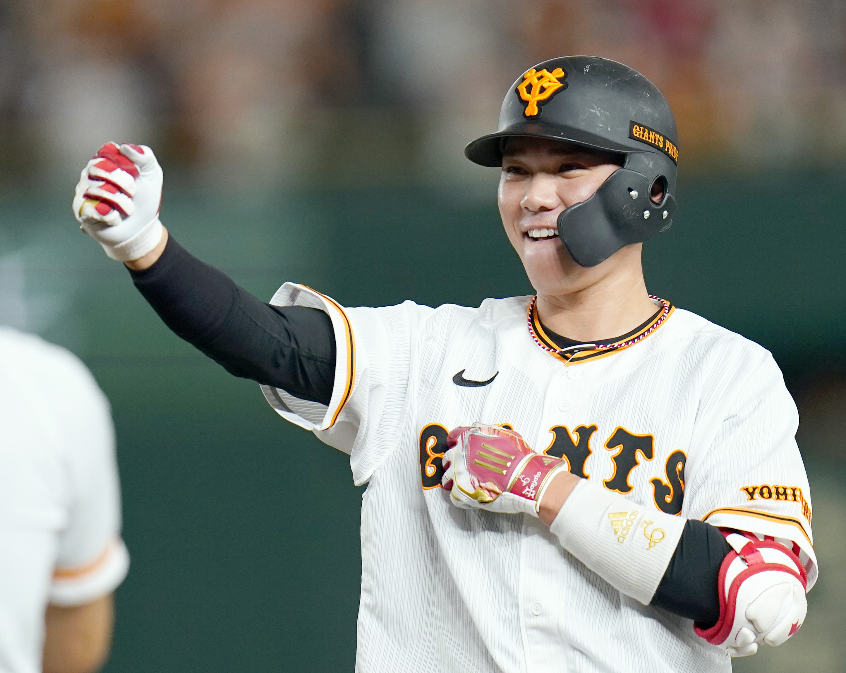 坂本勇人 バット＆バッティンググローブ 坂本勇人 バッティンググローブ 見当たり
