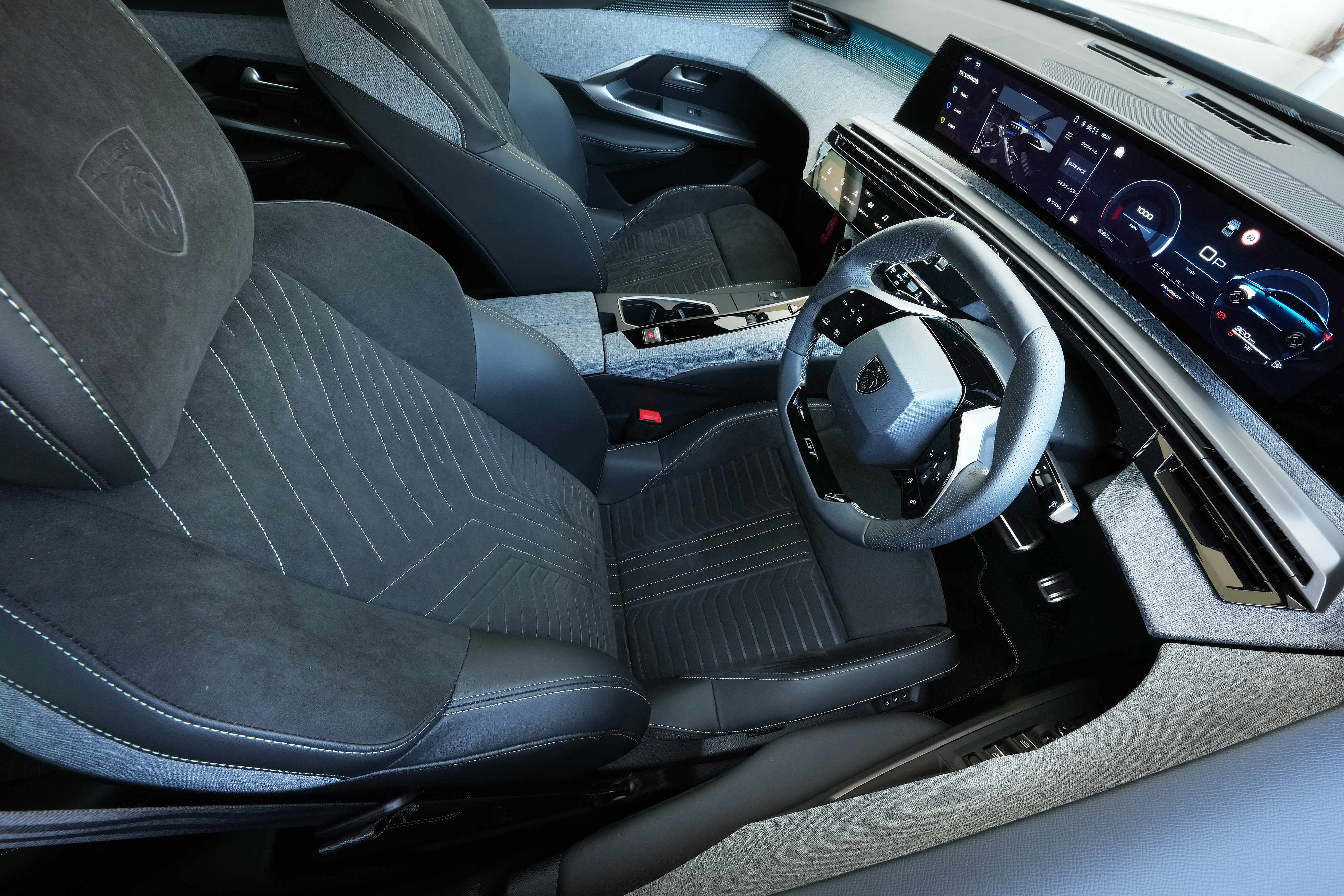 個性あふれる洗練デザイン 8年ぶりフルモデルチェンジのプジョー3008
