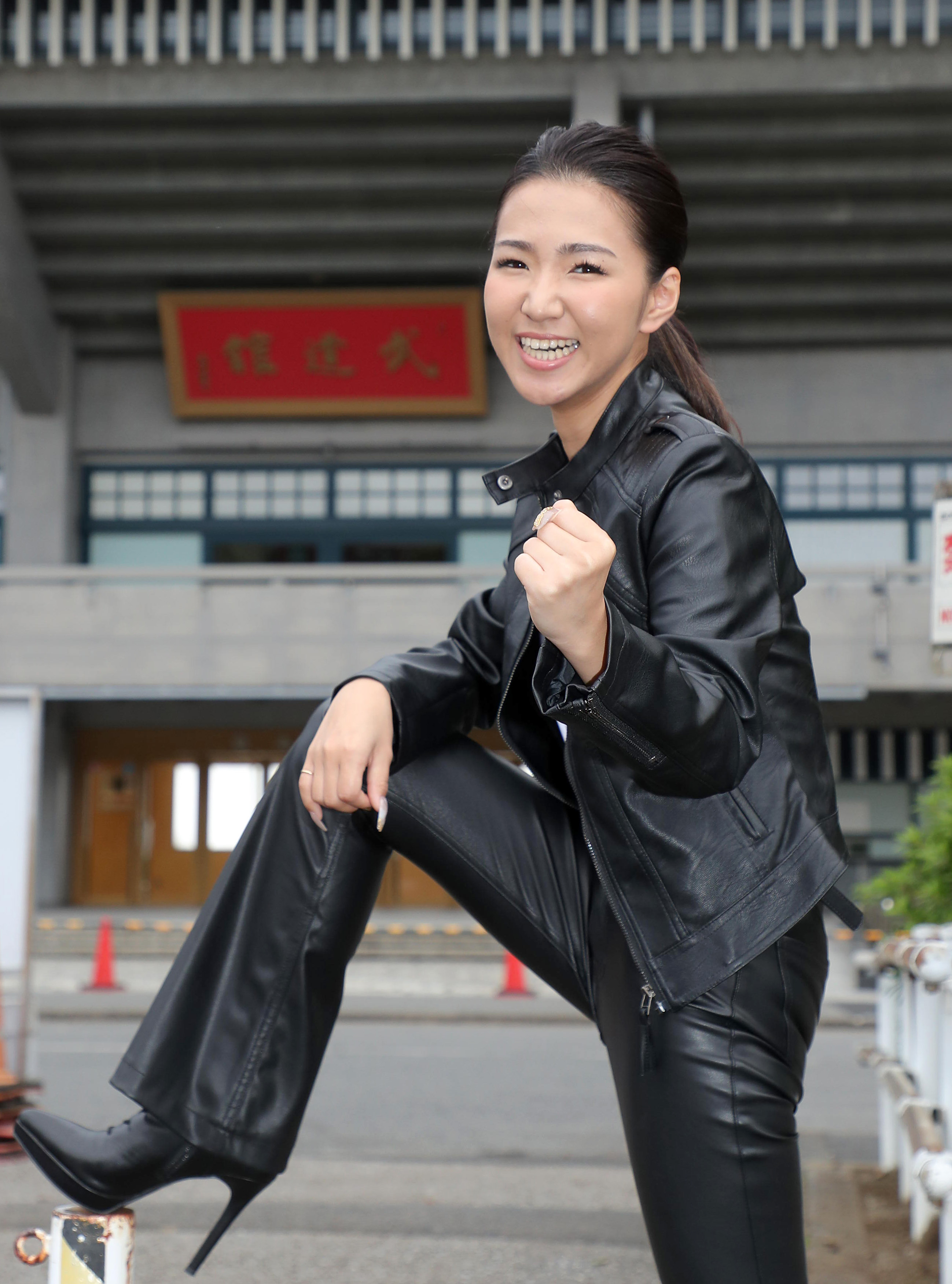 エンタメｌｏｃｋ ｏｎ 細川たかしの弟子 田中あいみ 夢はスーパースター ハスキーな高音ボイスが武器の女子大生シンガー 1 2ページ イザ