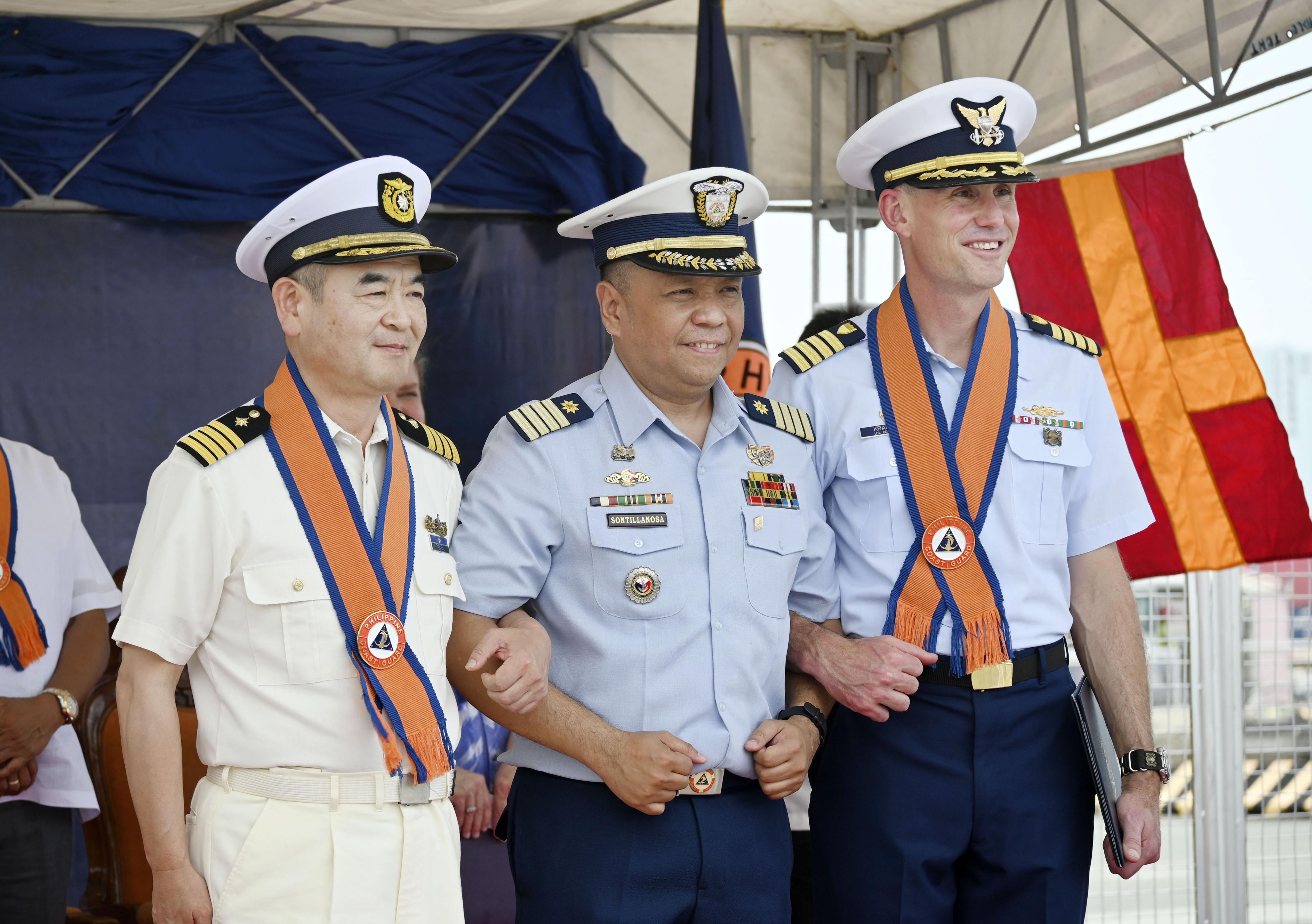 日米巡視船がマニラ到着 中国対応へ初の合同訓練 - 産経ニュース