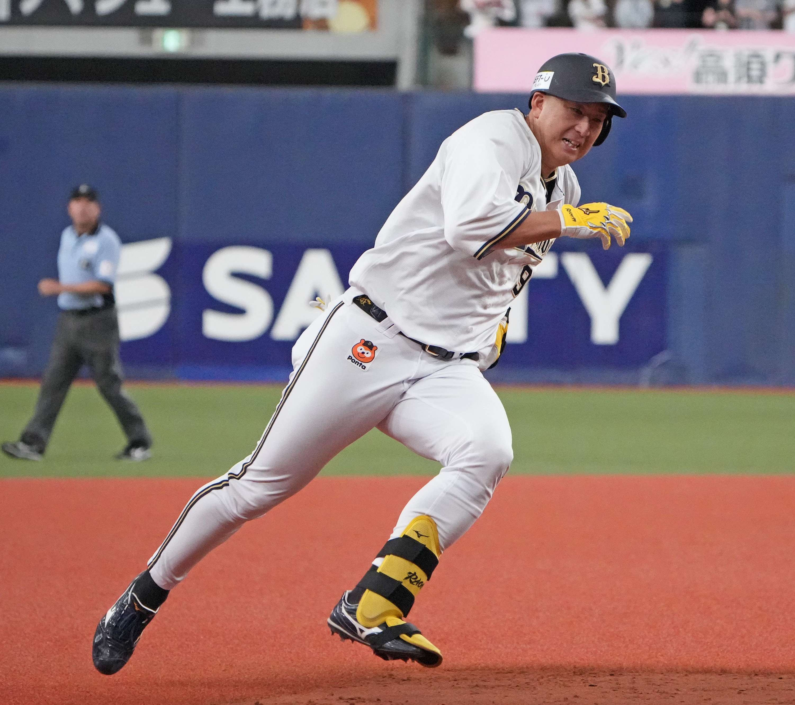 データBOX】体重104キロのオリックス・杉本裕太郎がランニング データBOX】体重104キロのオリックス・杉本裕太郎がランニング