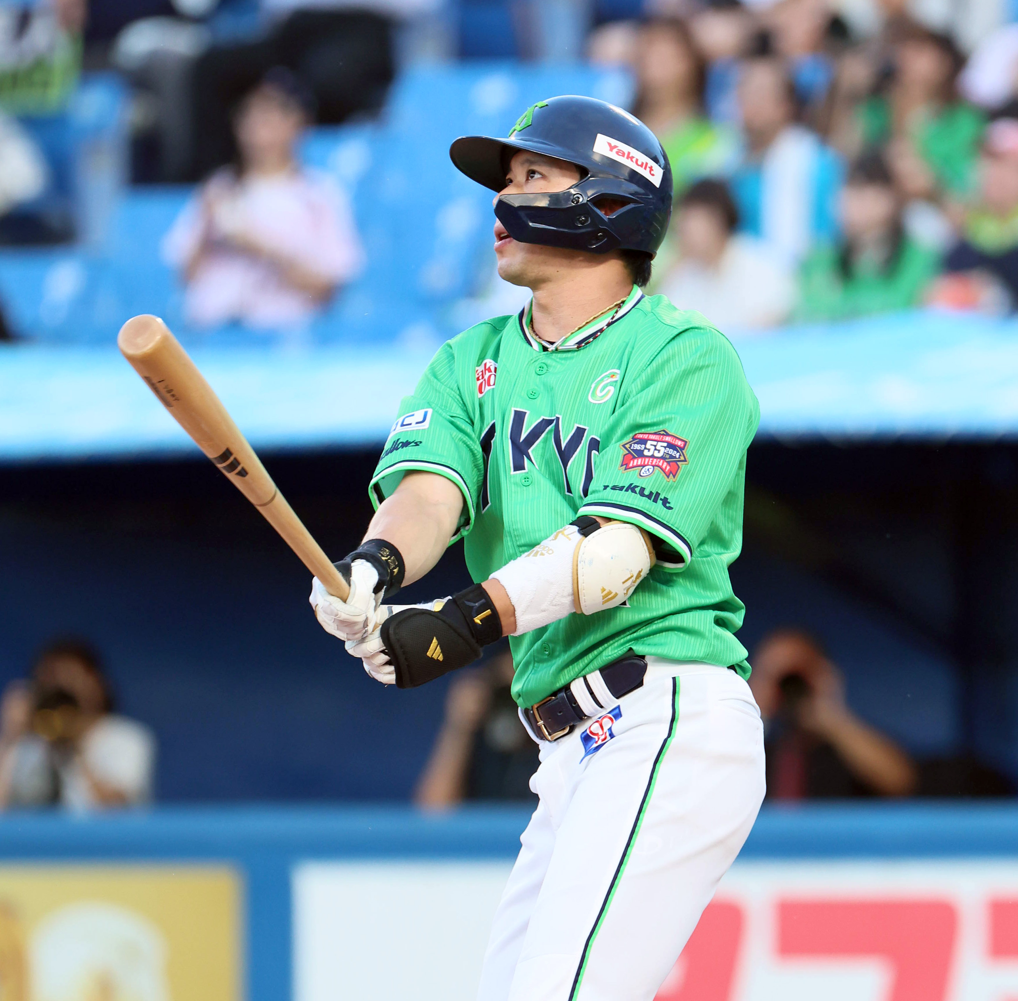 本塁打王記念　ヤクルトスワローズ　村上宗隆　ユニフォーム　つば九郎　2024 本塁打王記念 ヤクルトスワローズ 村上宗隆 ユニフォーム つば