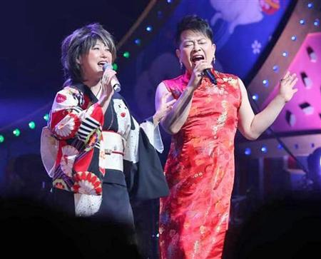 友近と宮迫 水谷千重子 春澪と異色デュオ結成 紅白狙っている 1 3ページ サンスポ