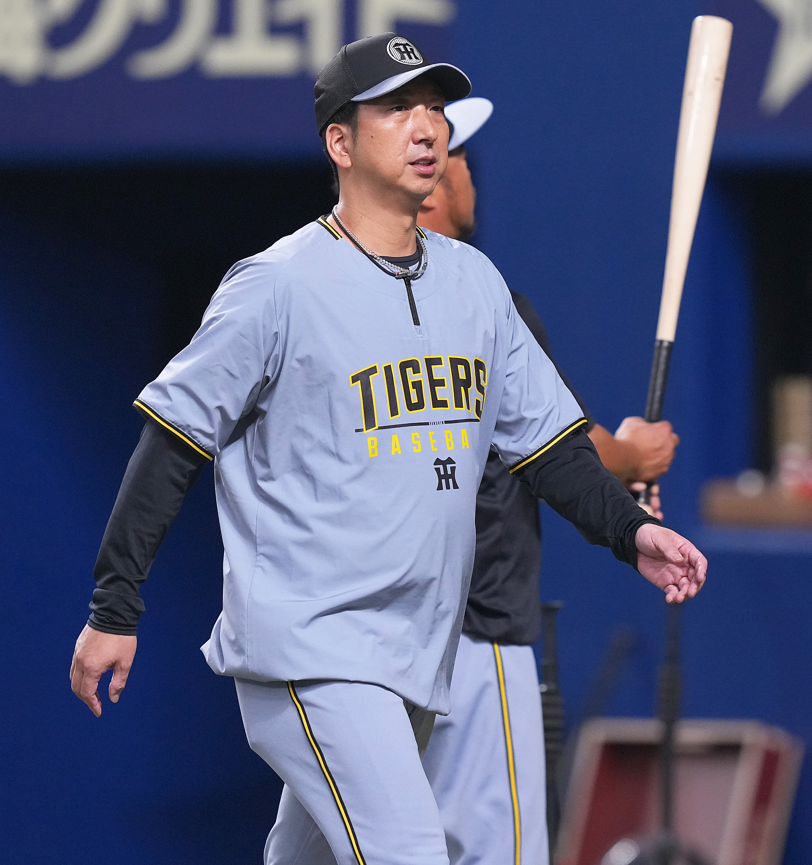 【監督就任記念超激レア品】阪神タイガース藤川球児選手スパイク 監督就任記念超激レア品】阪神タイガース藤川球児選手スパイク