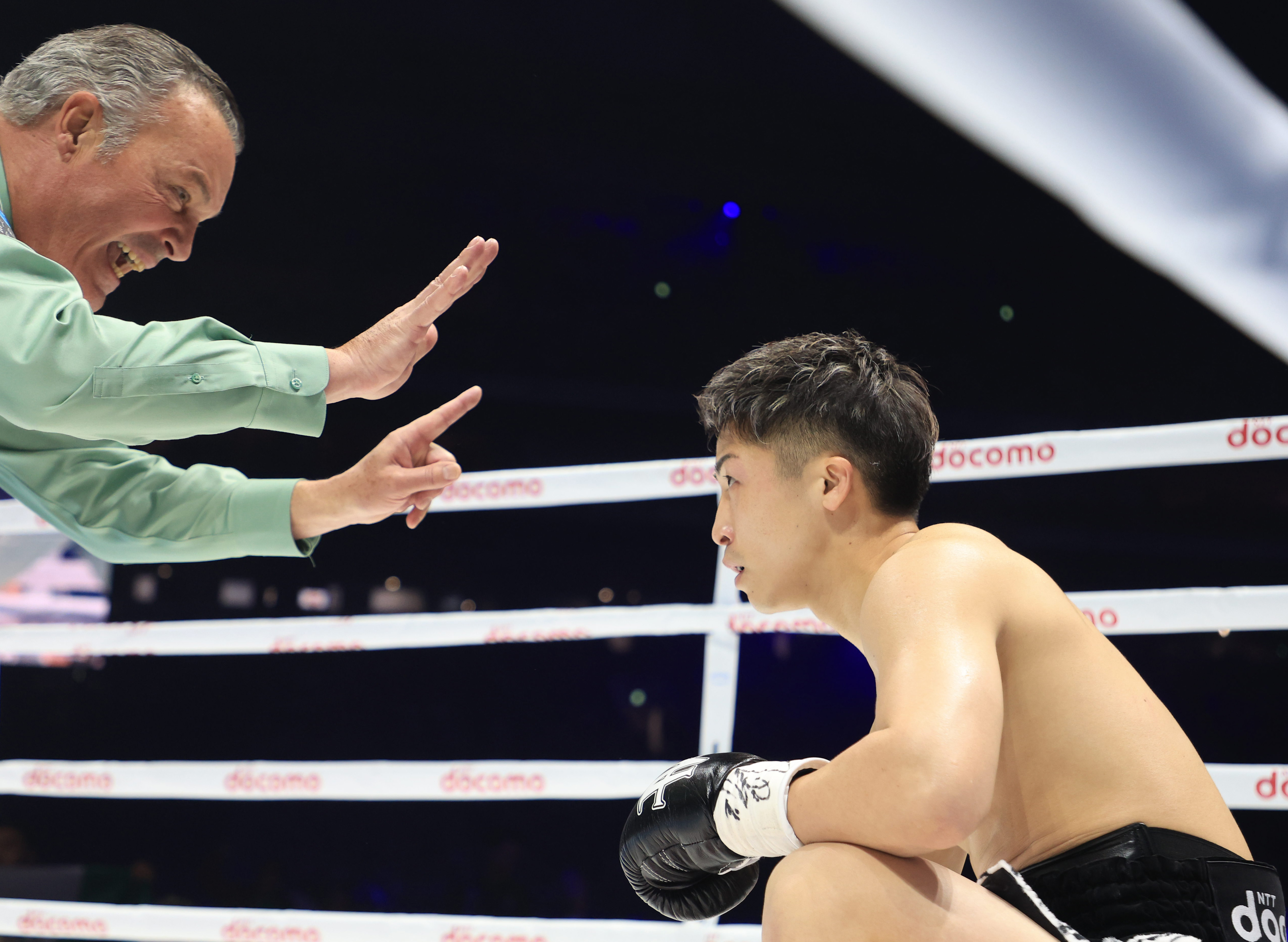 井上尚弥がネリに6回TKO勝ち、4団体の王座防衛 ボクシング