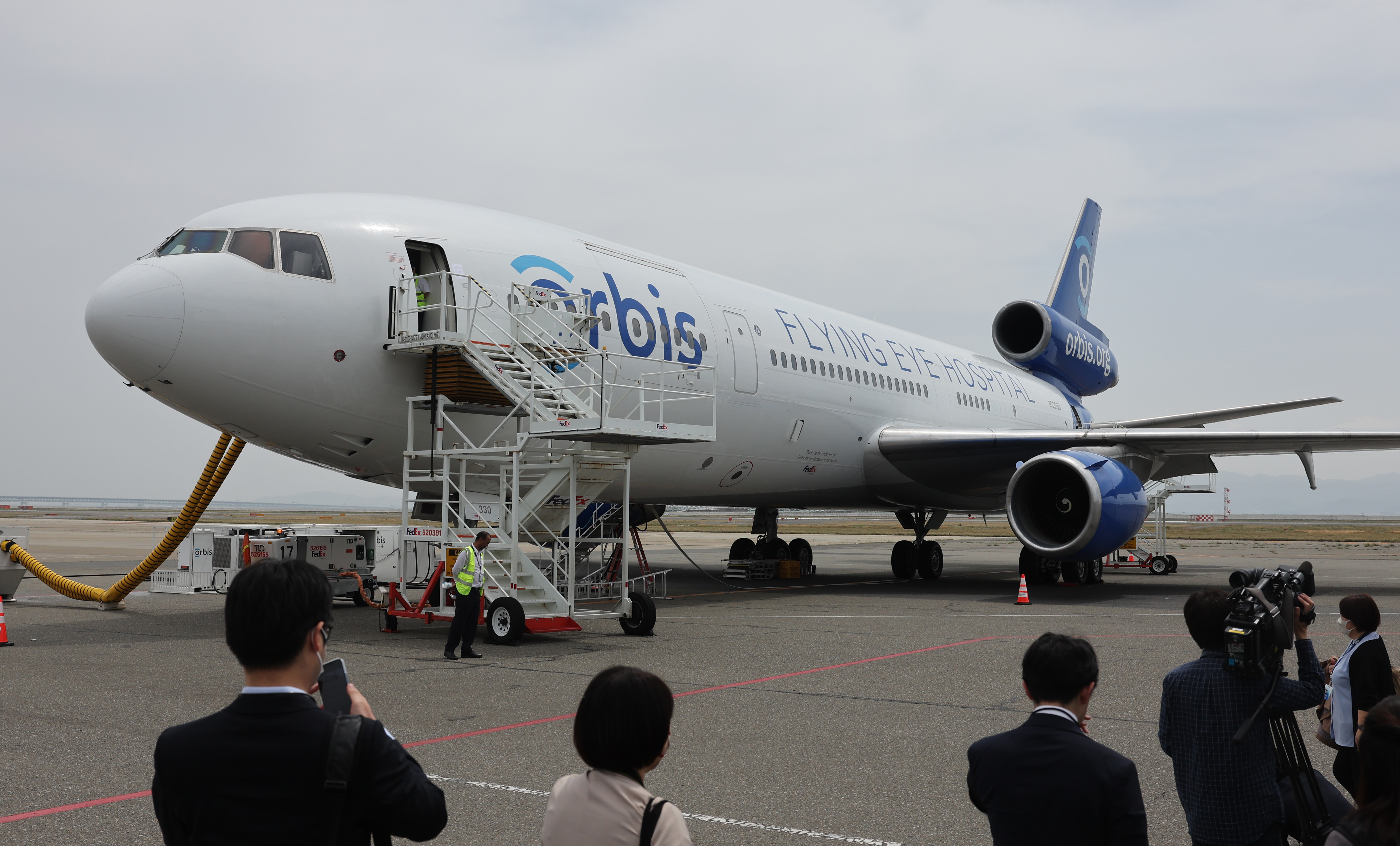 米NGOの「空飛ぶ眼科病院」 日本初公開 - 産経ニュース