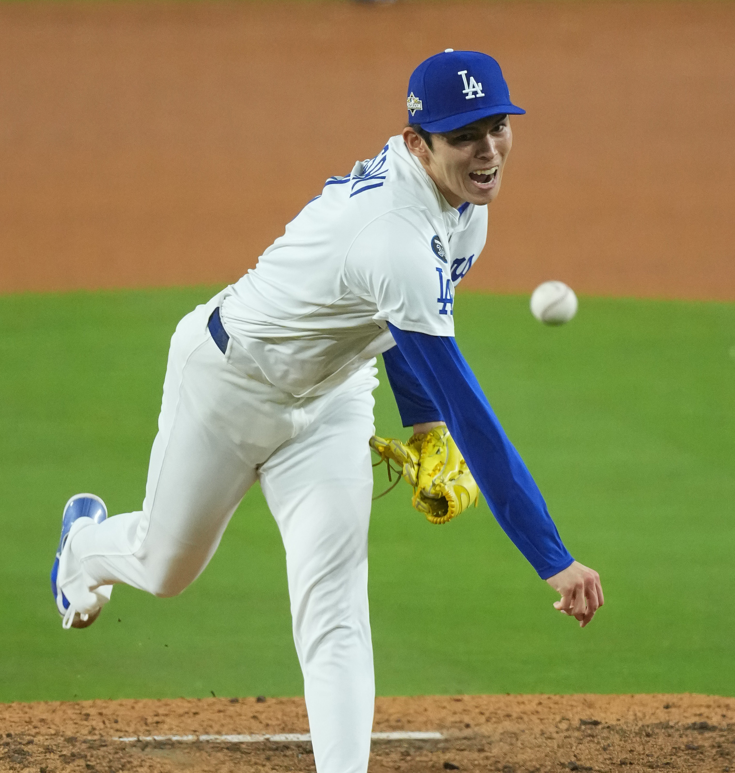 MLB】佐々木朗希がクローザー名乗り 「ロウキ」コールで本拠地支配