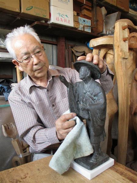 草加の彫刻家、芭蕉像原型を市に寄贈 河合曽良像も（1/2ページ 
