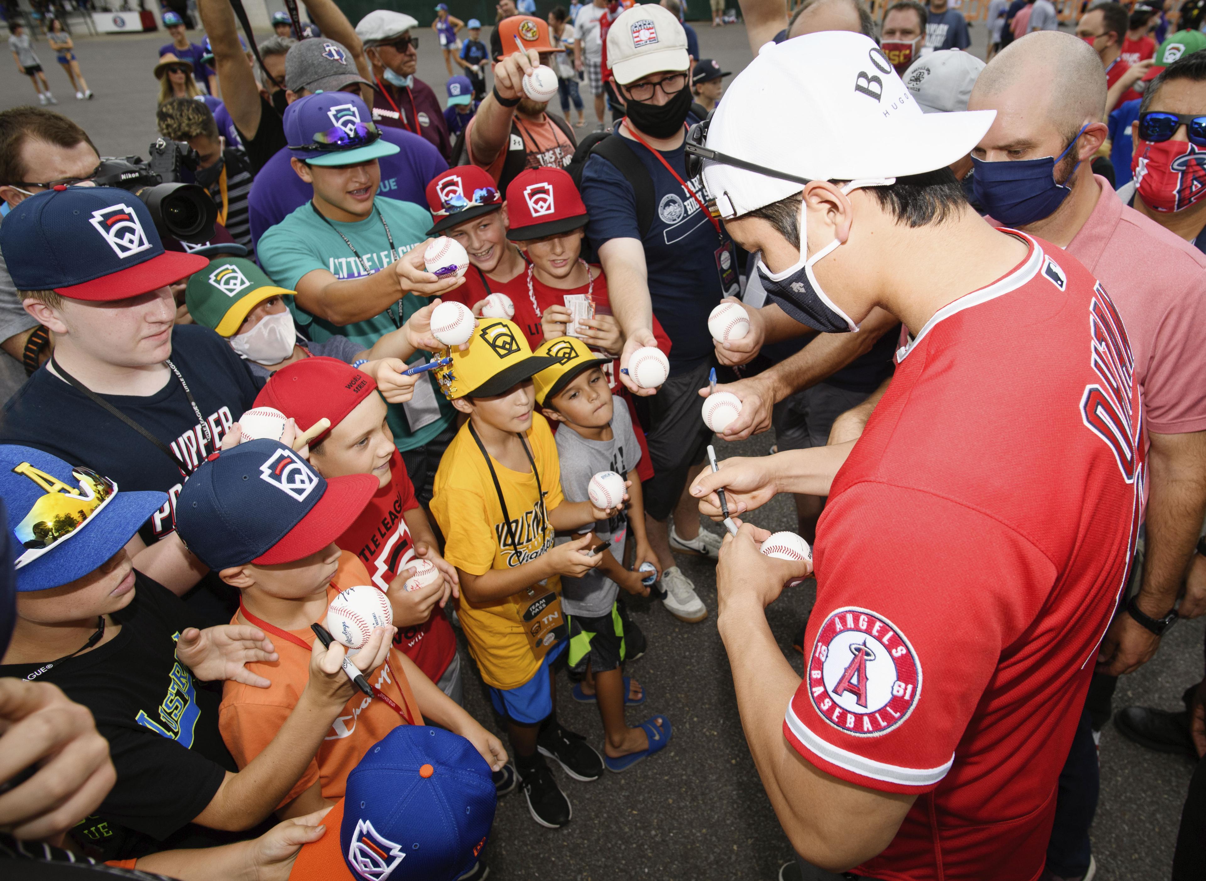 千賀滉大選手・大谷翔平選手・鈴木誠也選手 サイン色紙